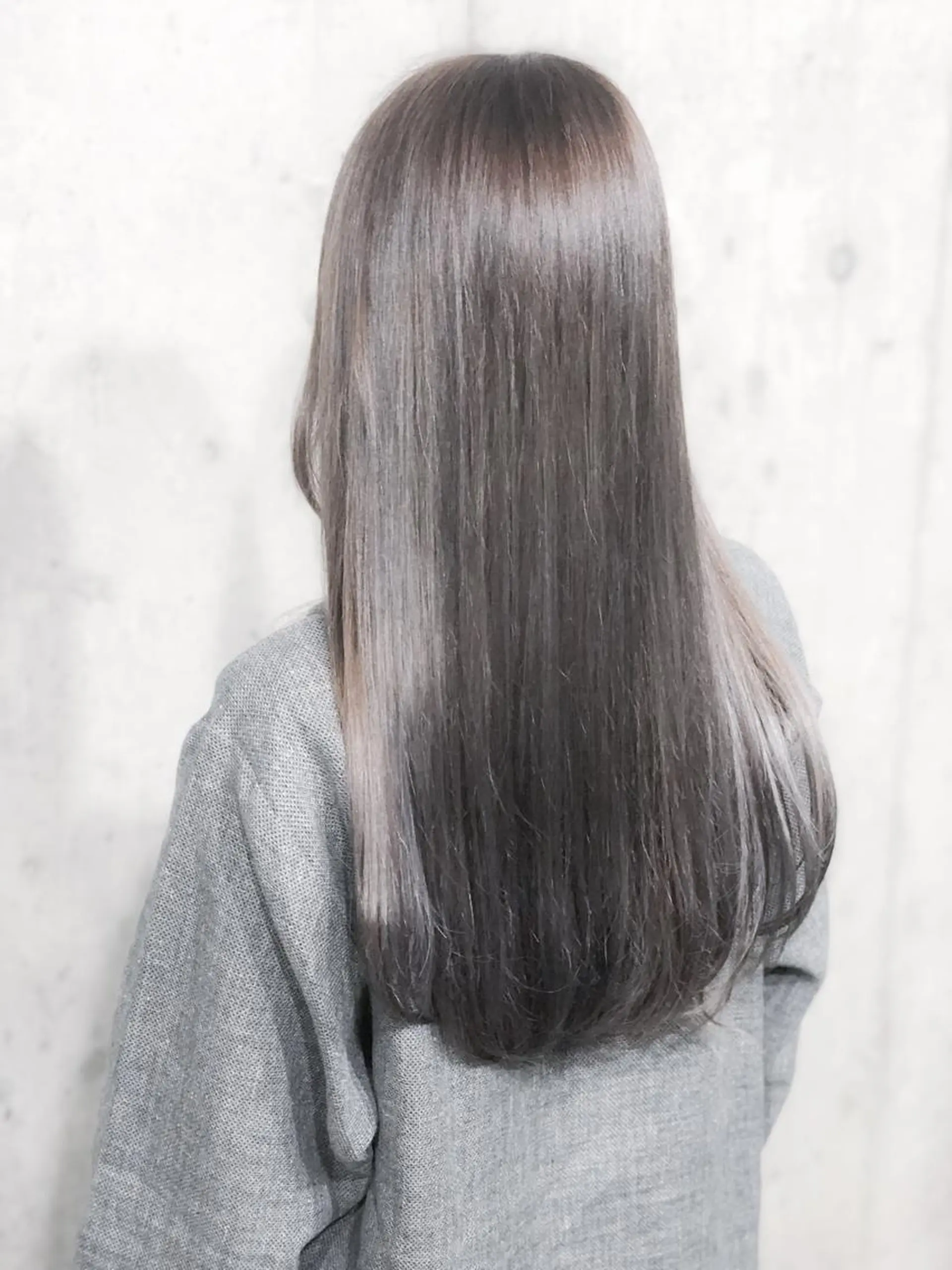 ロング カラー グレージュ 北條 優輝のヘアスタイル