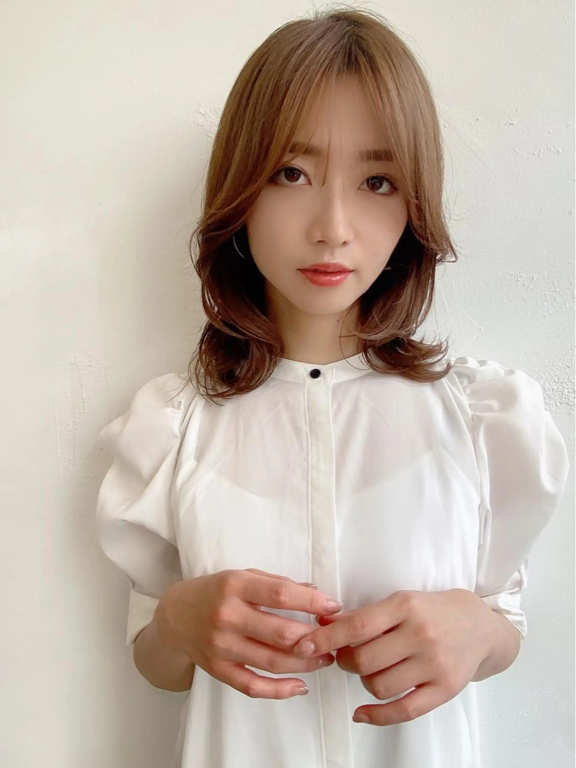 ミディアム くびれヘア 韓国風ヘア くびれレイヤー レイヤーカット 鎌倉 彩のヘアスタイル