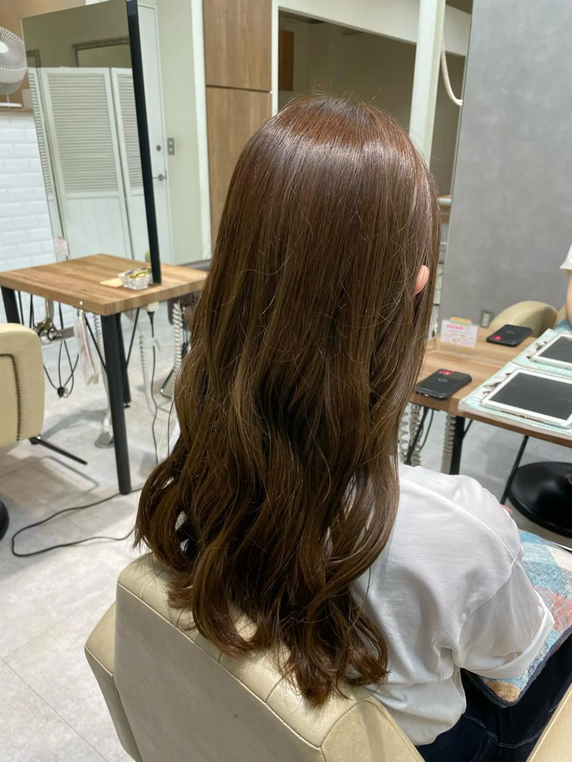 カラー 近田 小桜のヘアスタイル