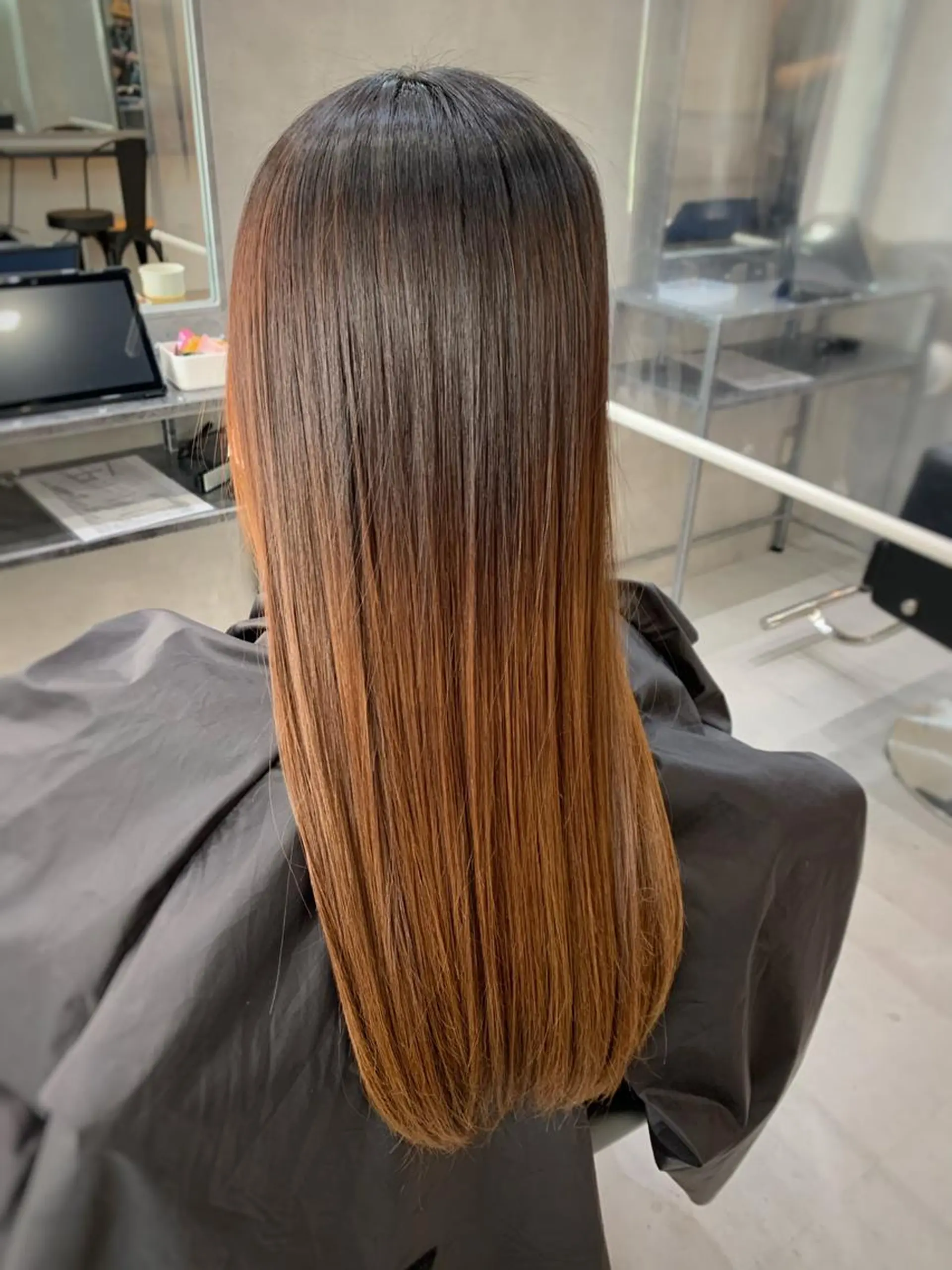 ロング カラー 髪質改善 トリートメント VIM hairおもろまち店のヘアスタイル