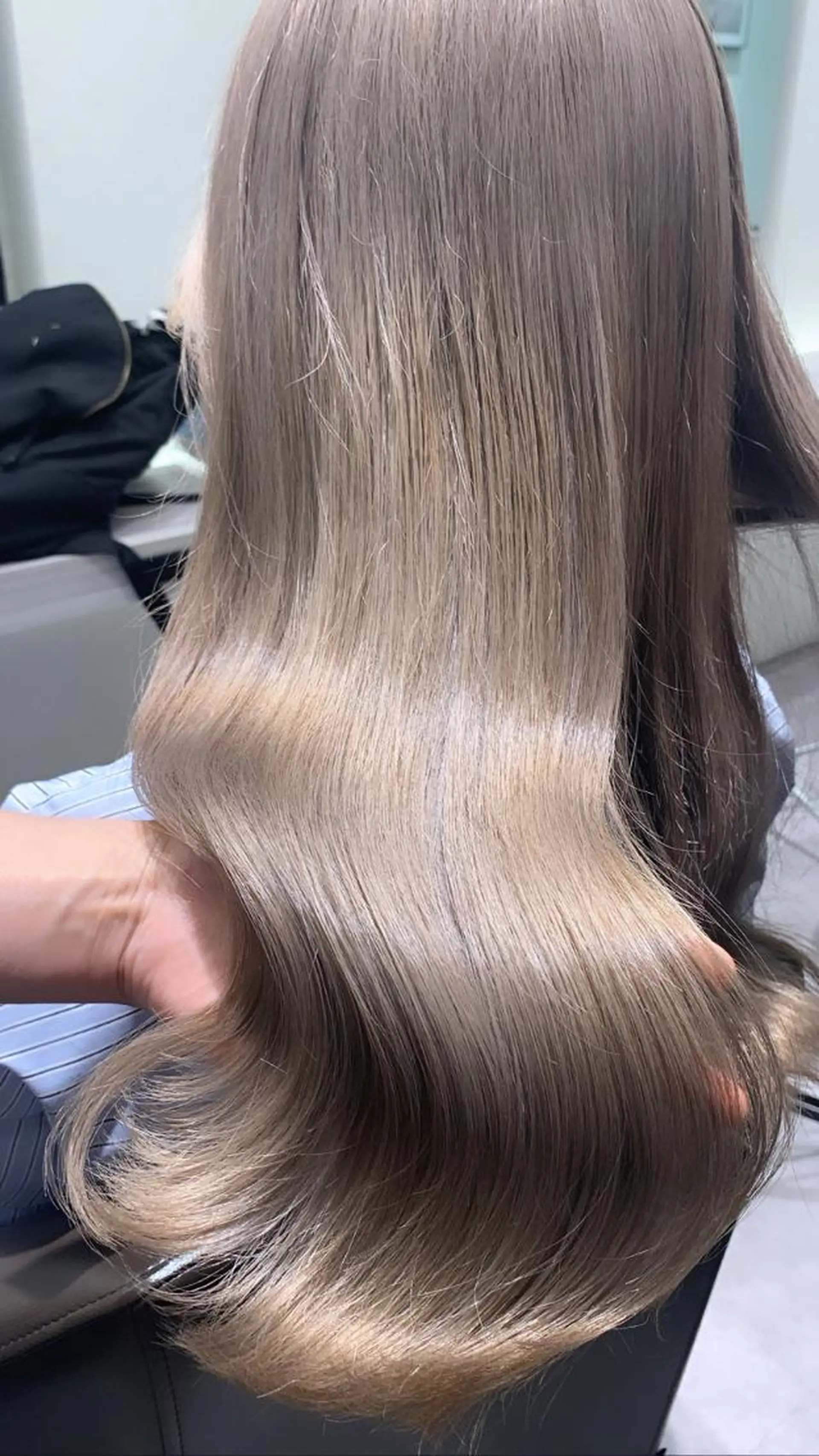 カラー 恒川 ひなたのヘアスタイル