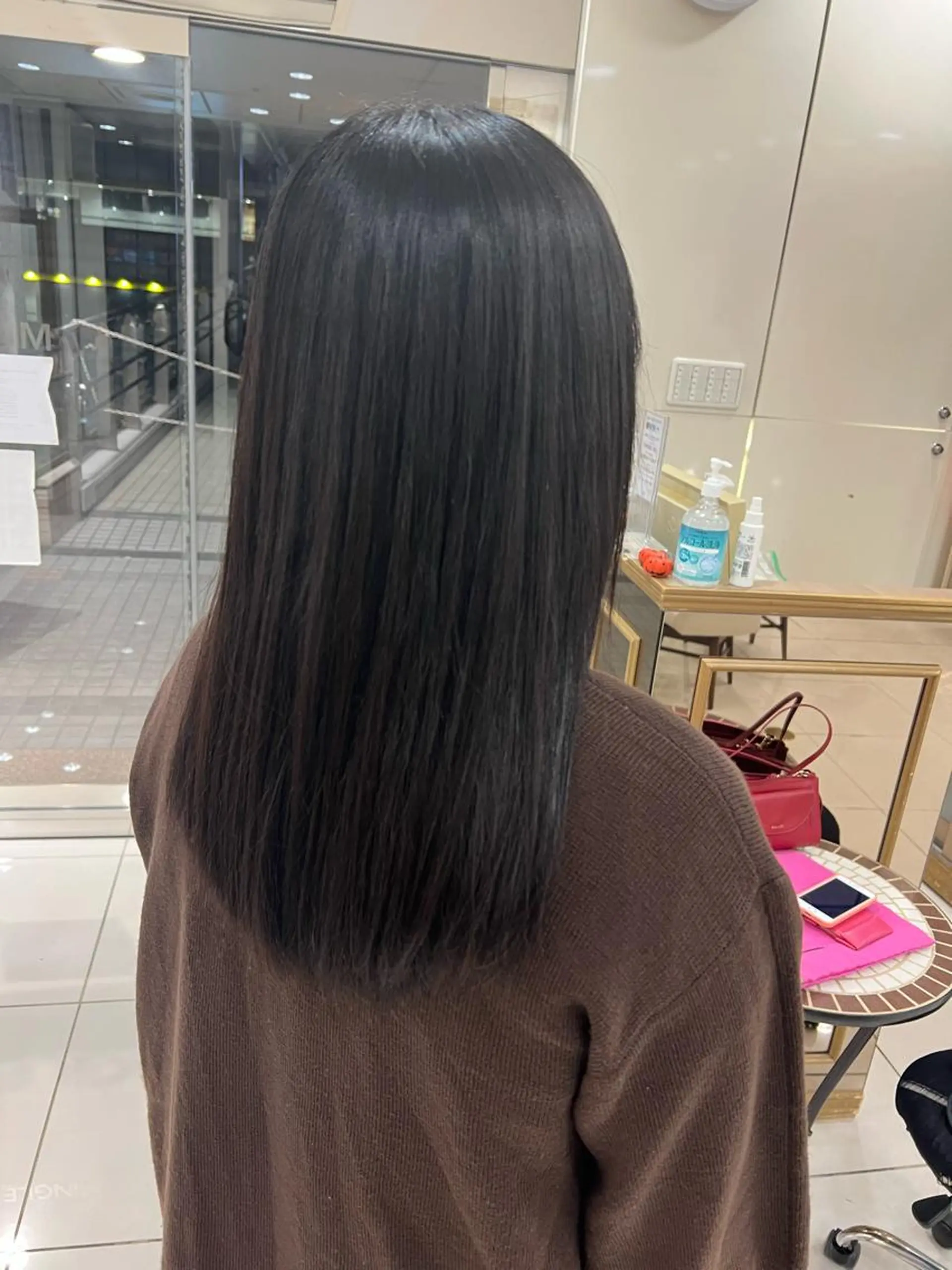 セミロング ⭐️艶感カラー⭐️ 小飯田　武斗のヘアスタイル