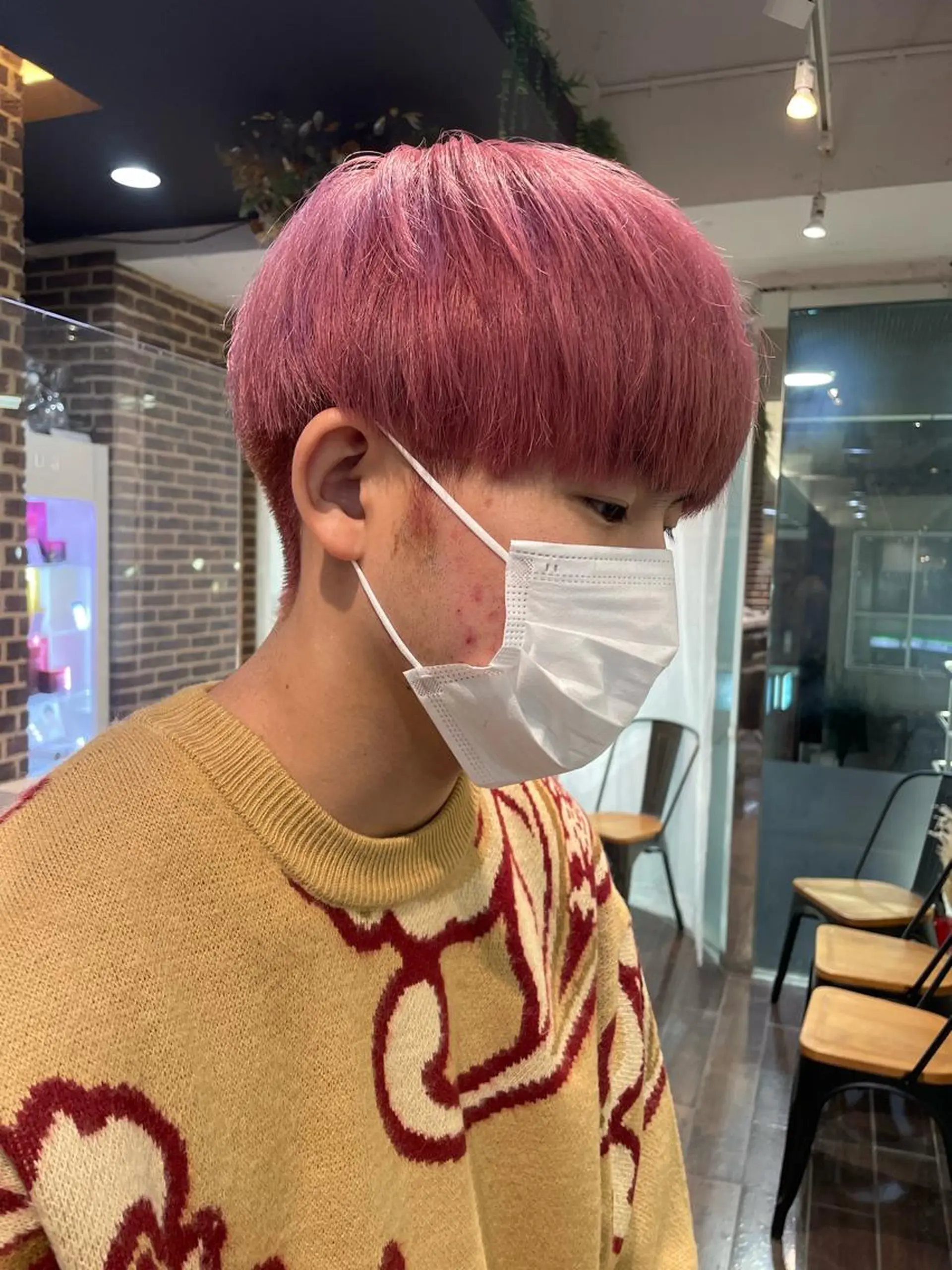 メンズ メンズハイトーン 学生（メンズ向け） ヘアカラー メンズ/艶髪/カラー サクラ🌸のヘアスタイル