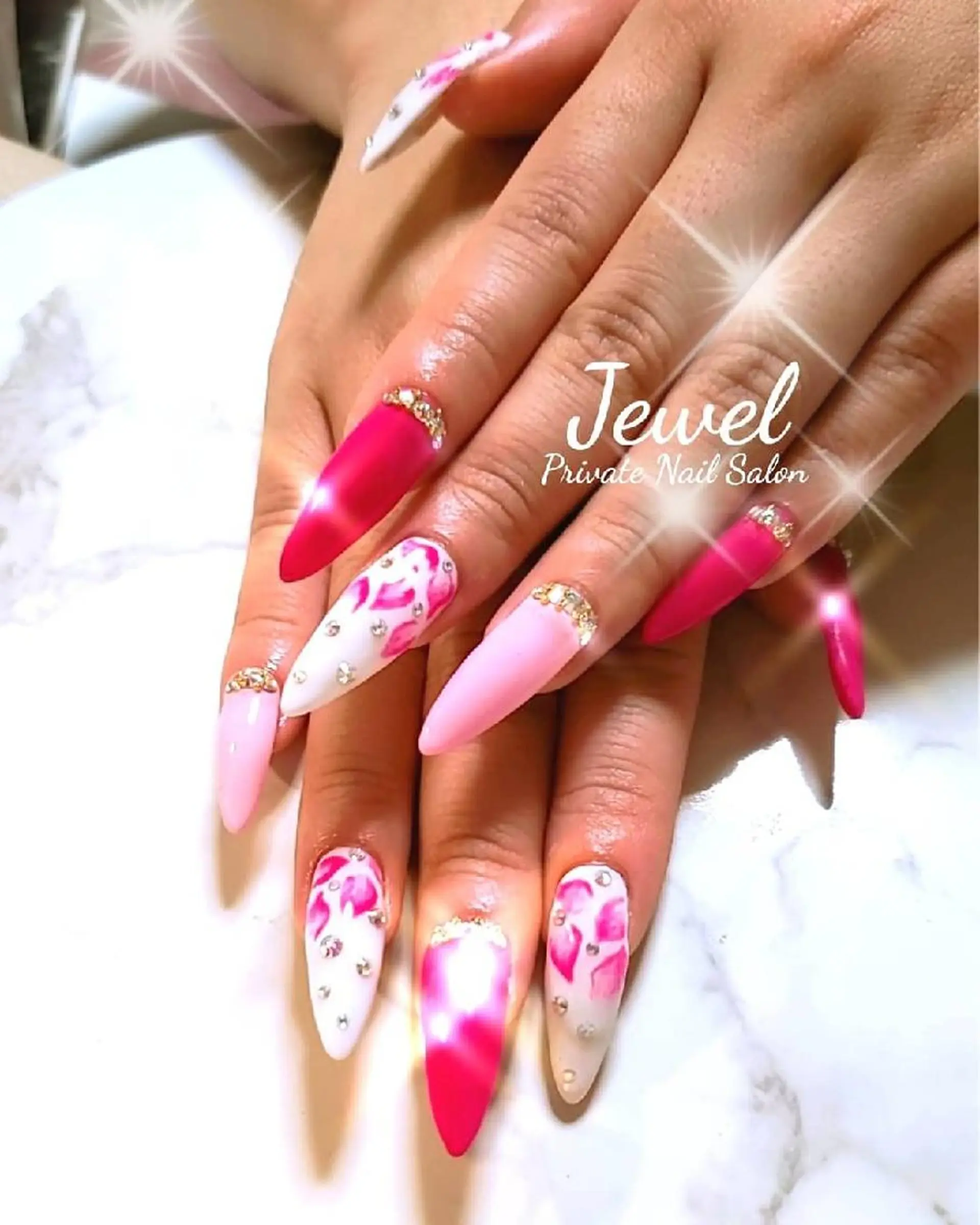 ネイル スカルプネイル ハンドネイル ＪＥＷＥＬ　ＮＡＩＬ所属・ＪＥＷＥＬ ＮＡＩＬのネイルデザイン