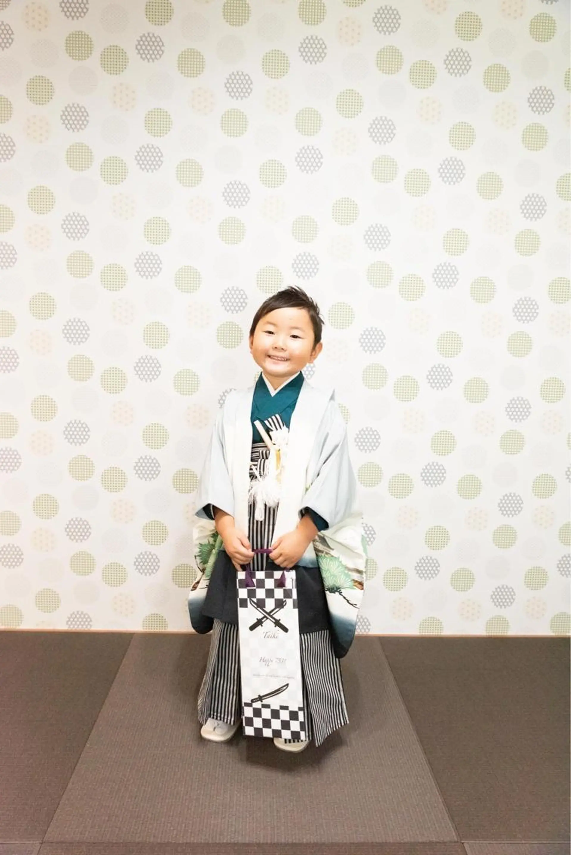 キッズ 野咲き 美容室のマツエク・マツパデザイン