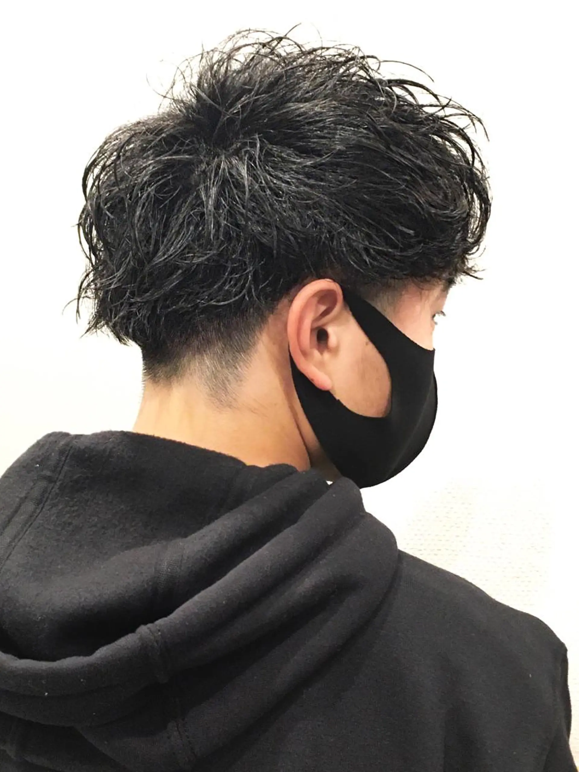 ミディアム ゼロスバーバーショップ所属・予約1000件超 ✨メンズパーマのヘアスタイル