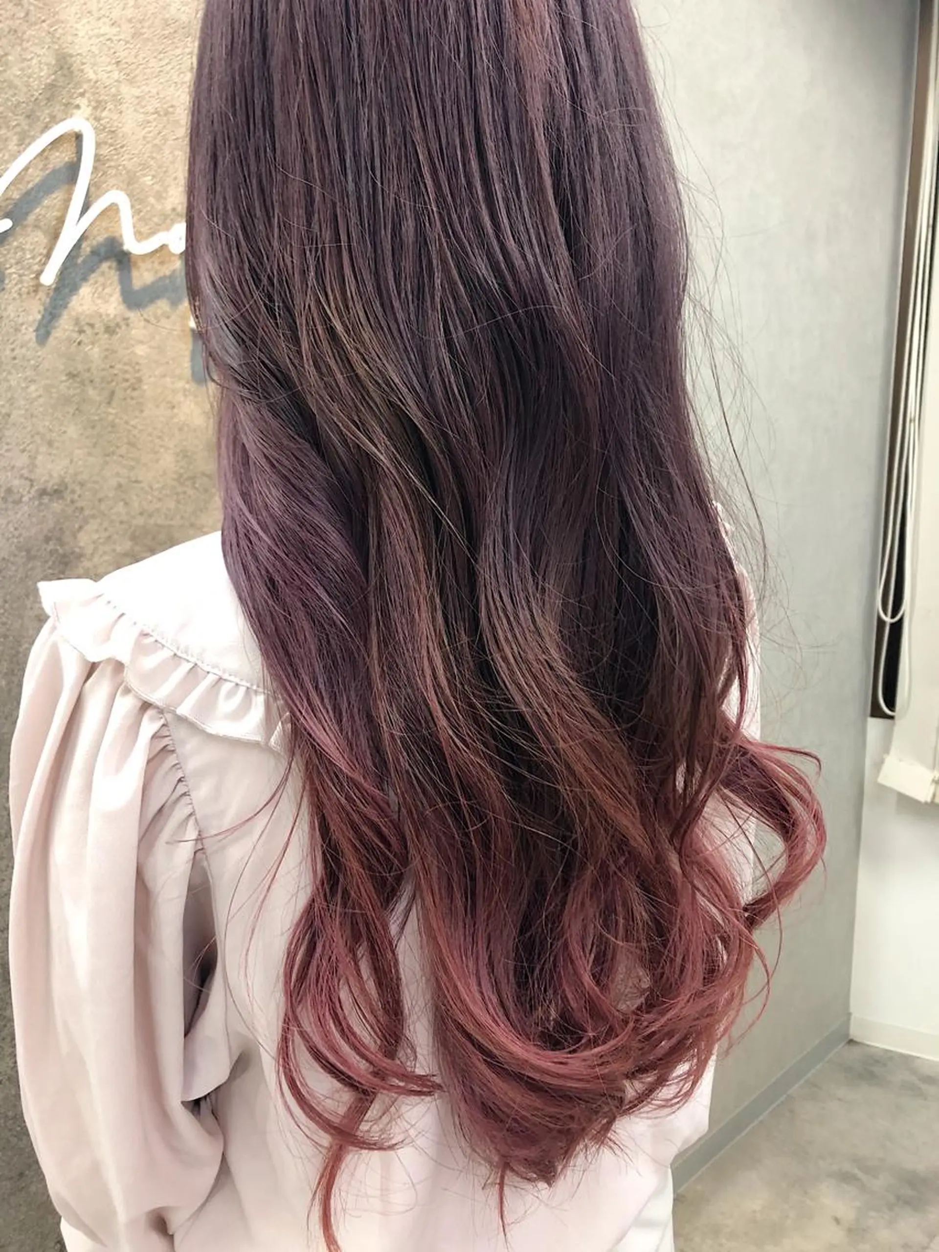 セミロング 所渉/韓国レイヤー /ウルフカットのヘアスタイル