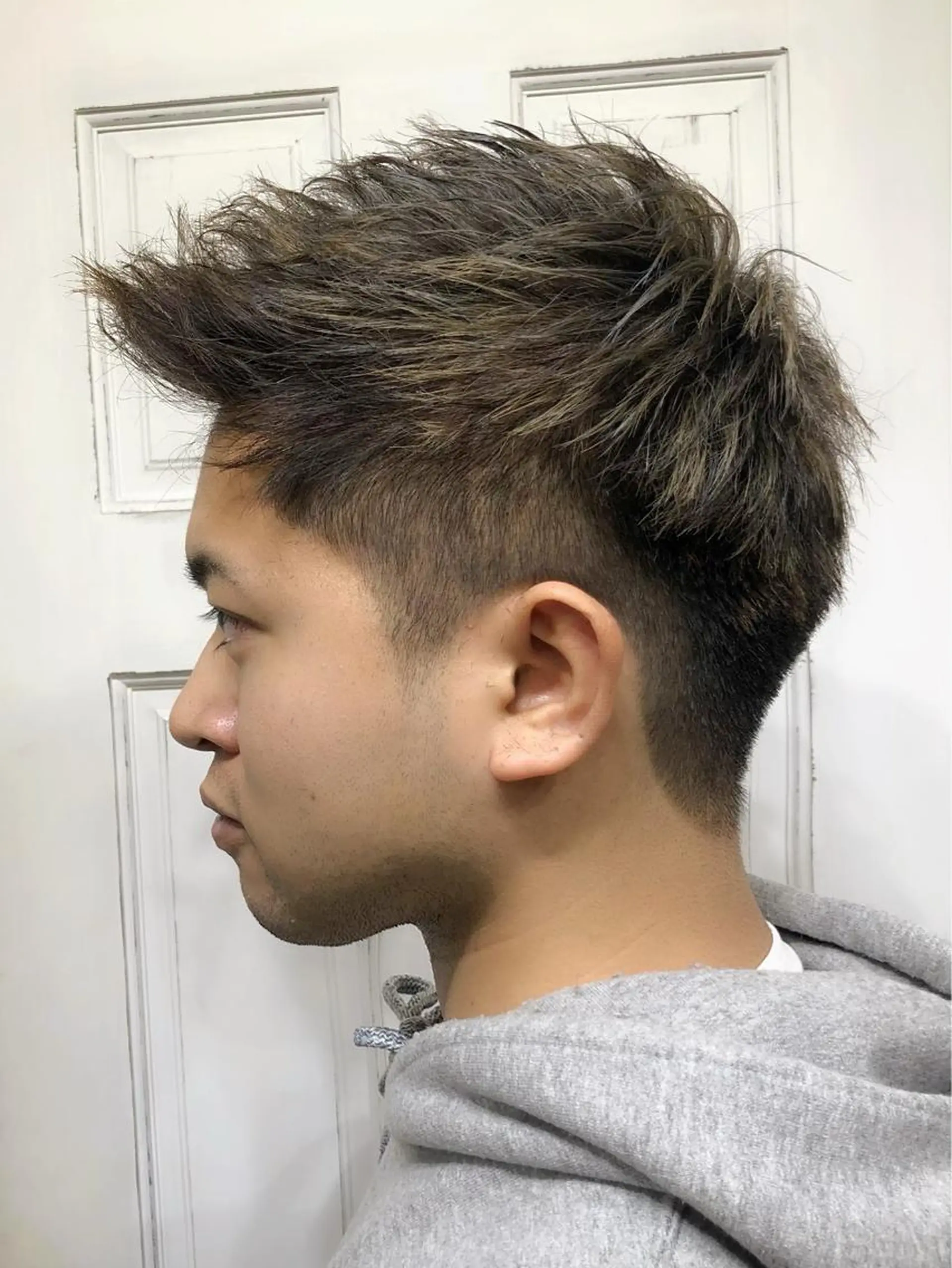 メンズ メンズハイライト メンズメッシュ カット ヘアカラー トリートメント Soleria /ソレリア所属・メンズカットのプロ 田中慎一のヘアスタイル