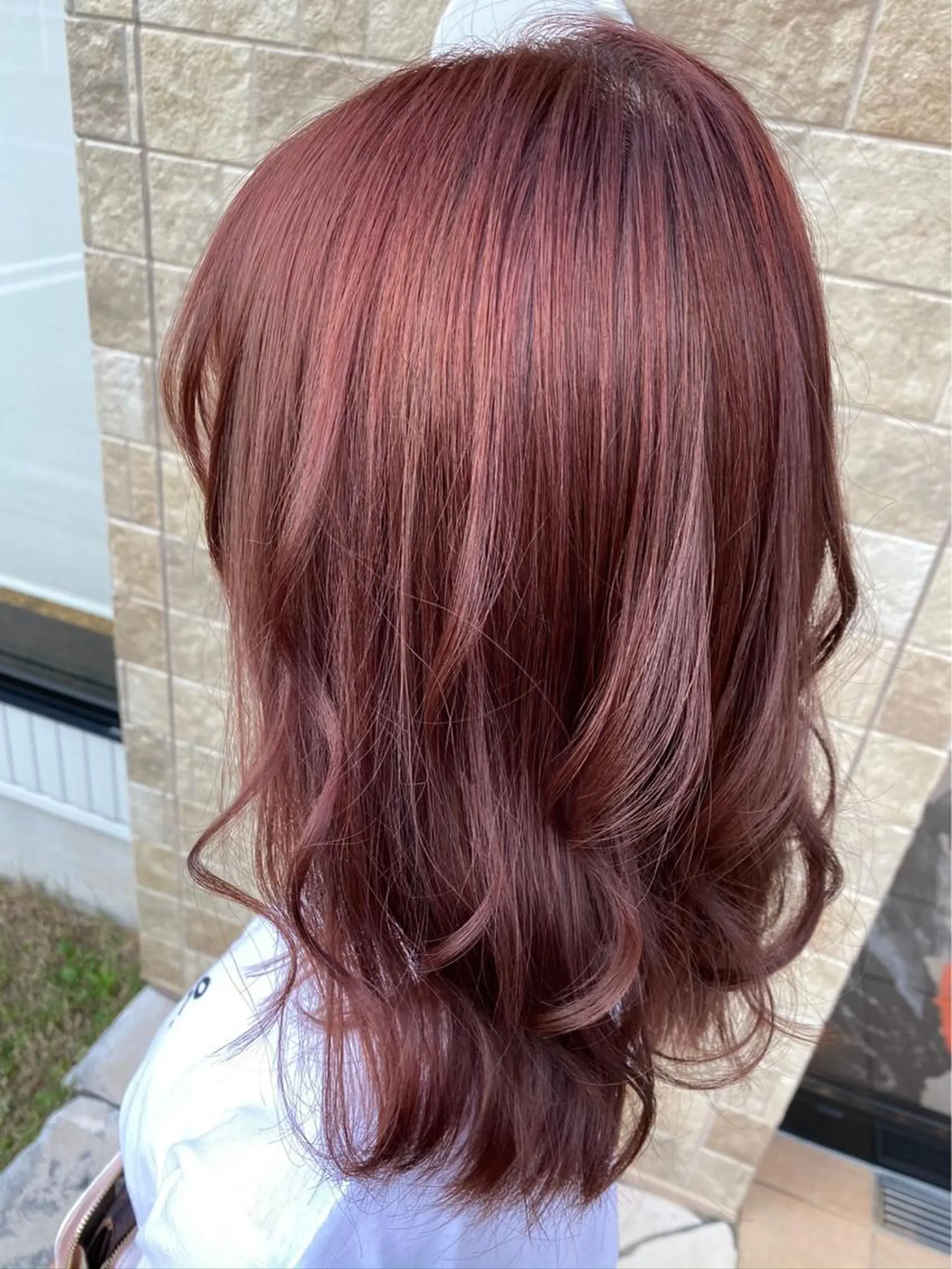 ミディアム 中谷 明日香のヘアスタイル