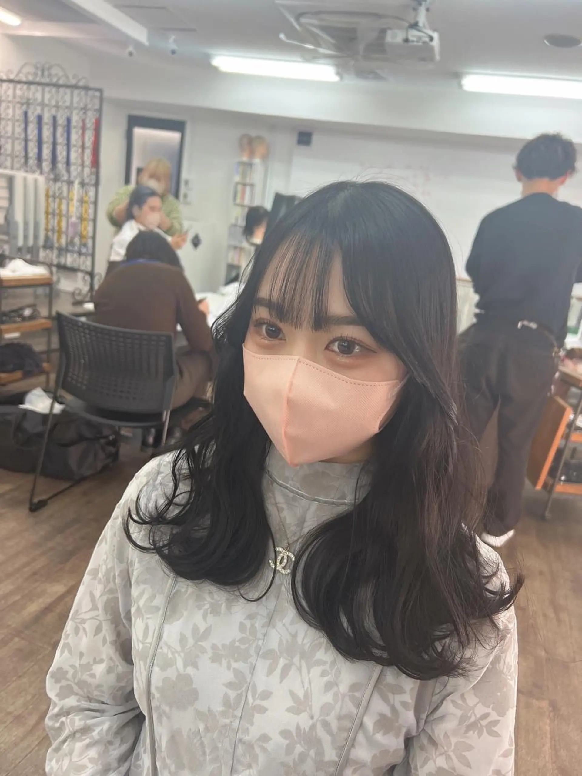 セミロング カット ヘアカラー トリートメント 髪質改善特化💫 韓国ヘアAyumuのヘアスタイル