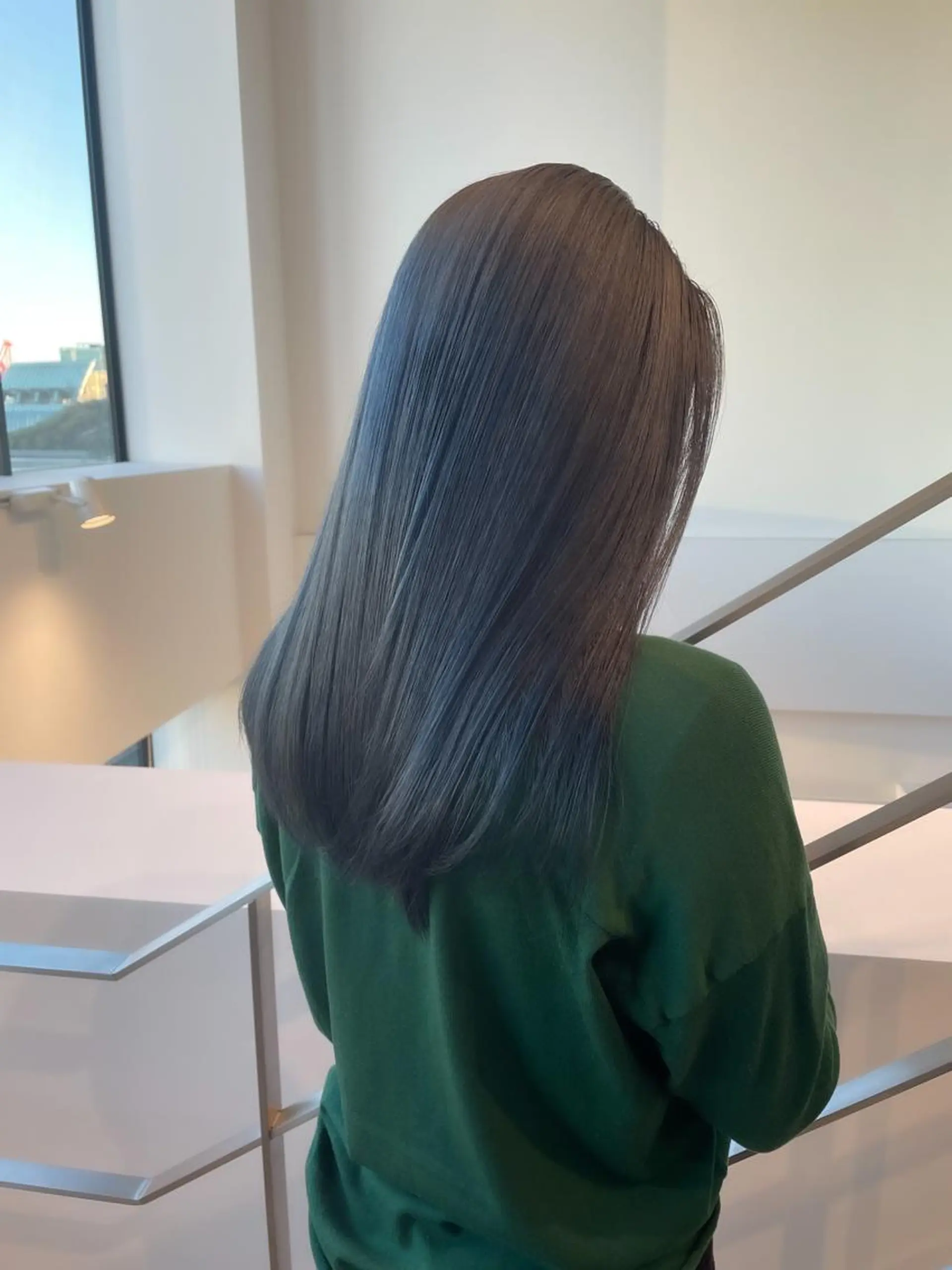 ミディアム カラー ヘアアレンジ アイブロウ ミニボブ/ブリーチ 🌈MISATOのヘアスタイル