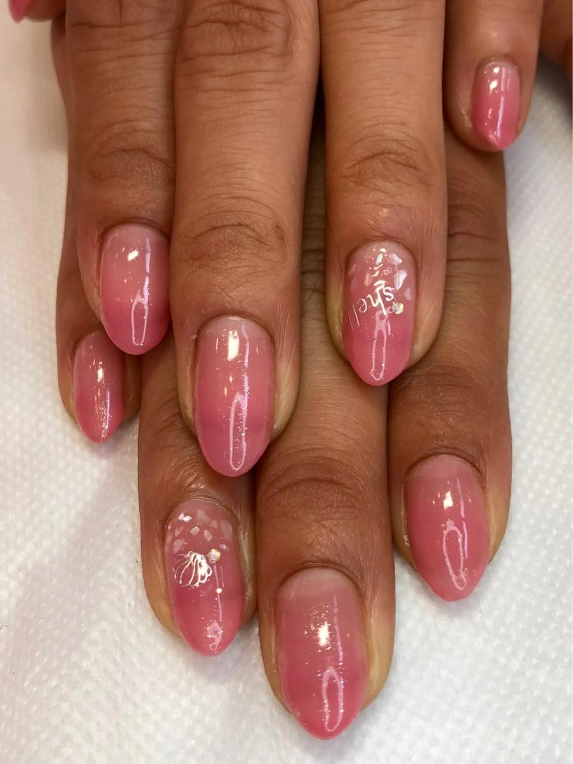 ネイル ハンドネイル mamaLindo志村坂上所属・白石 百合子のエステ・リラクイメージ