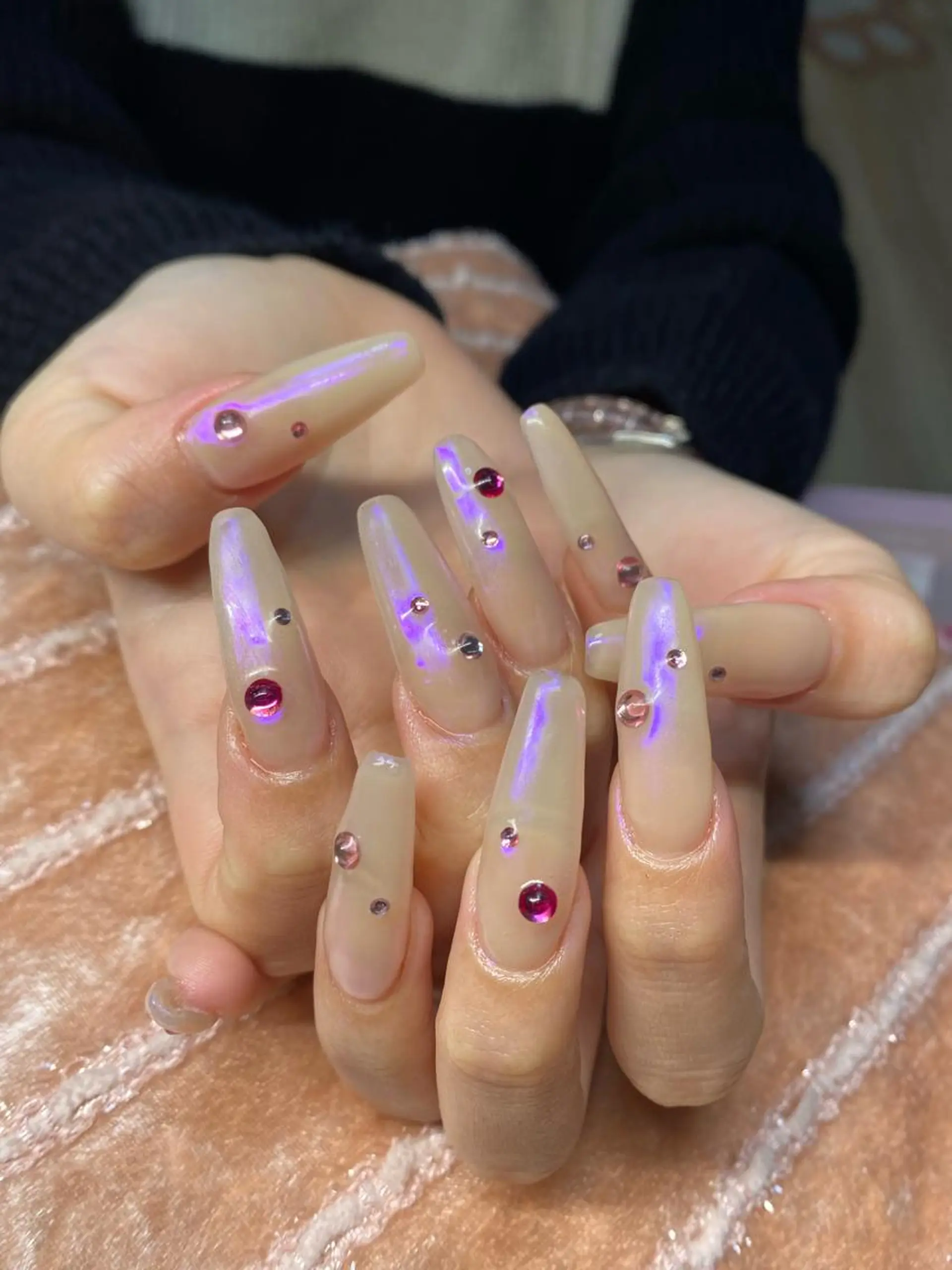 ロング ハンドネイル ハンドケア 💜MIYA nail川崎店のネイルデザイン