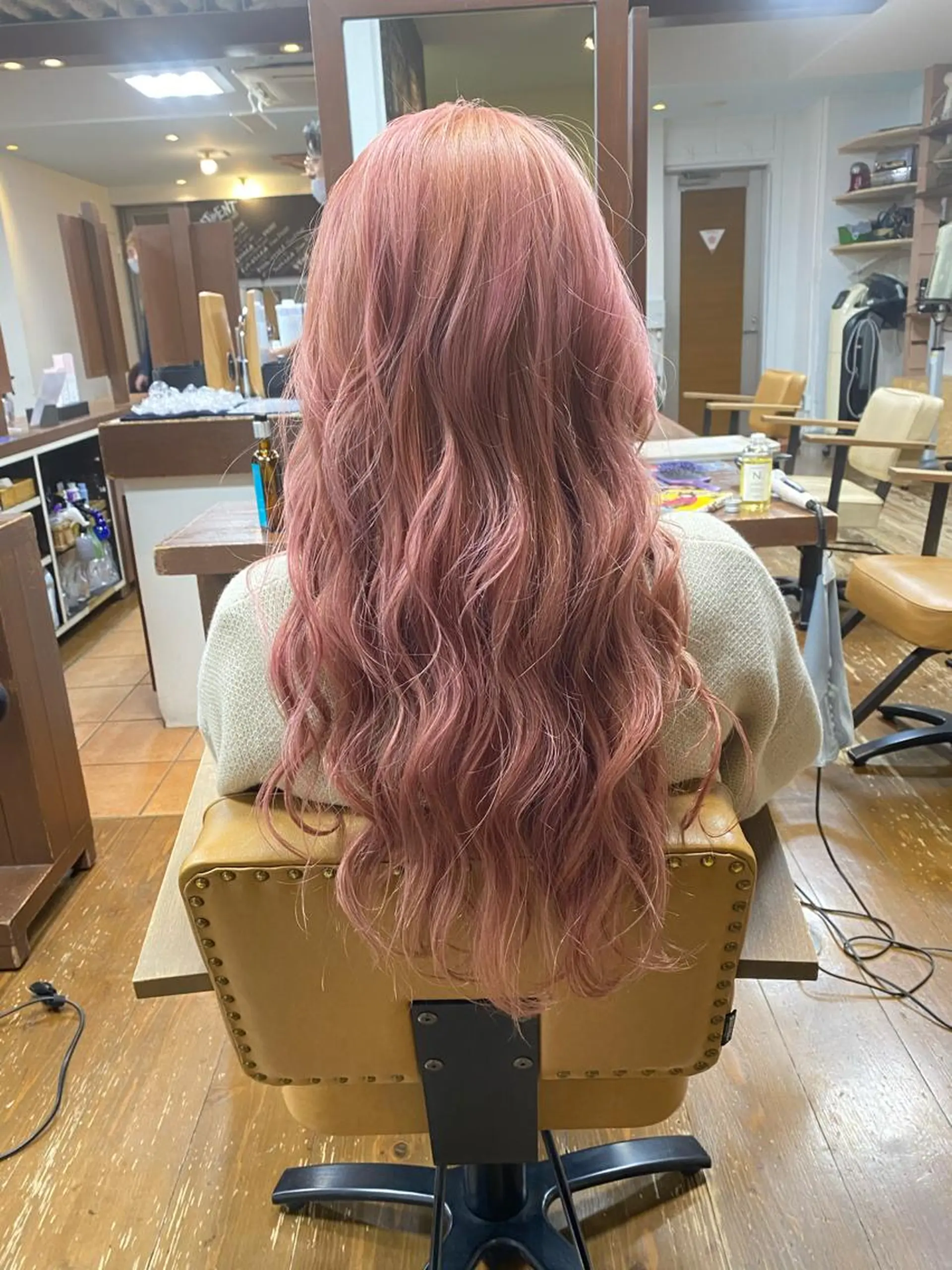 ロング カラー ヘアカラー イシカワ エリナのヘアスタイル