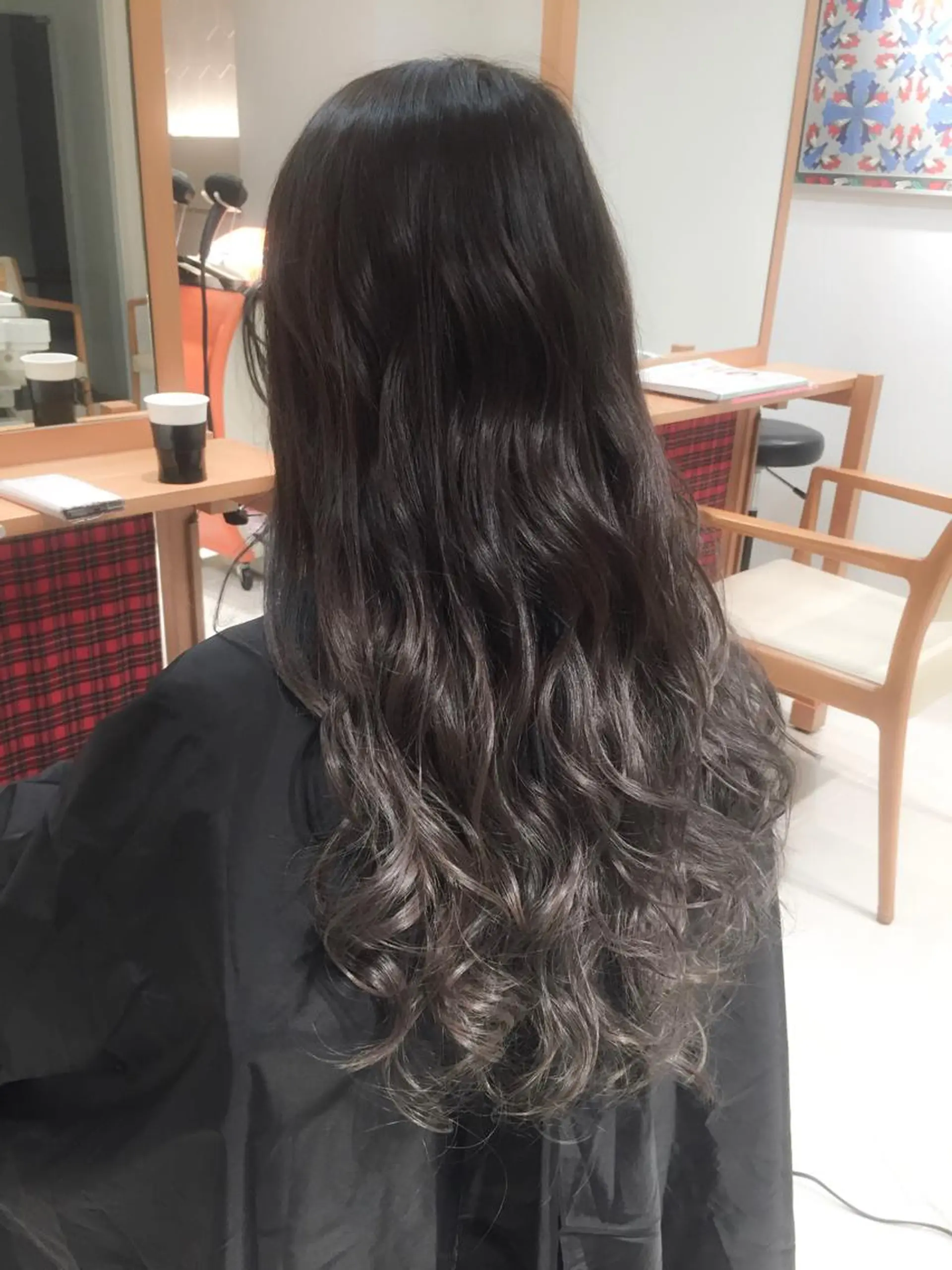 ロング カラー アッシュ アッシュグレー アッシュグレージュ グラデーションカラー グレージュ モテ髪透明感❤️ デイズヘアカラーのヘアスタイル