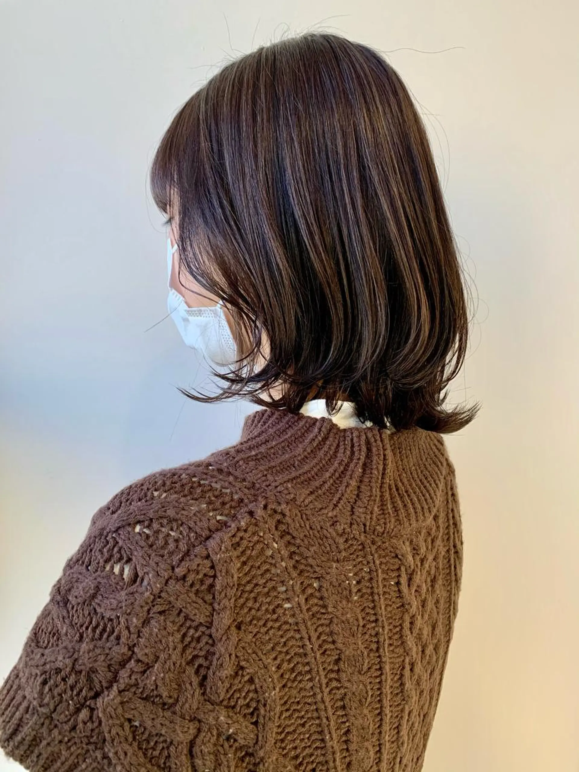 ミディアム カラー 小森 衣純のヘアスタイル