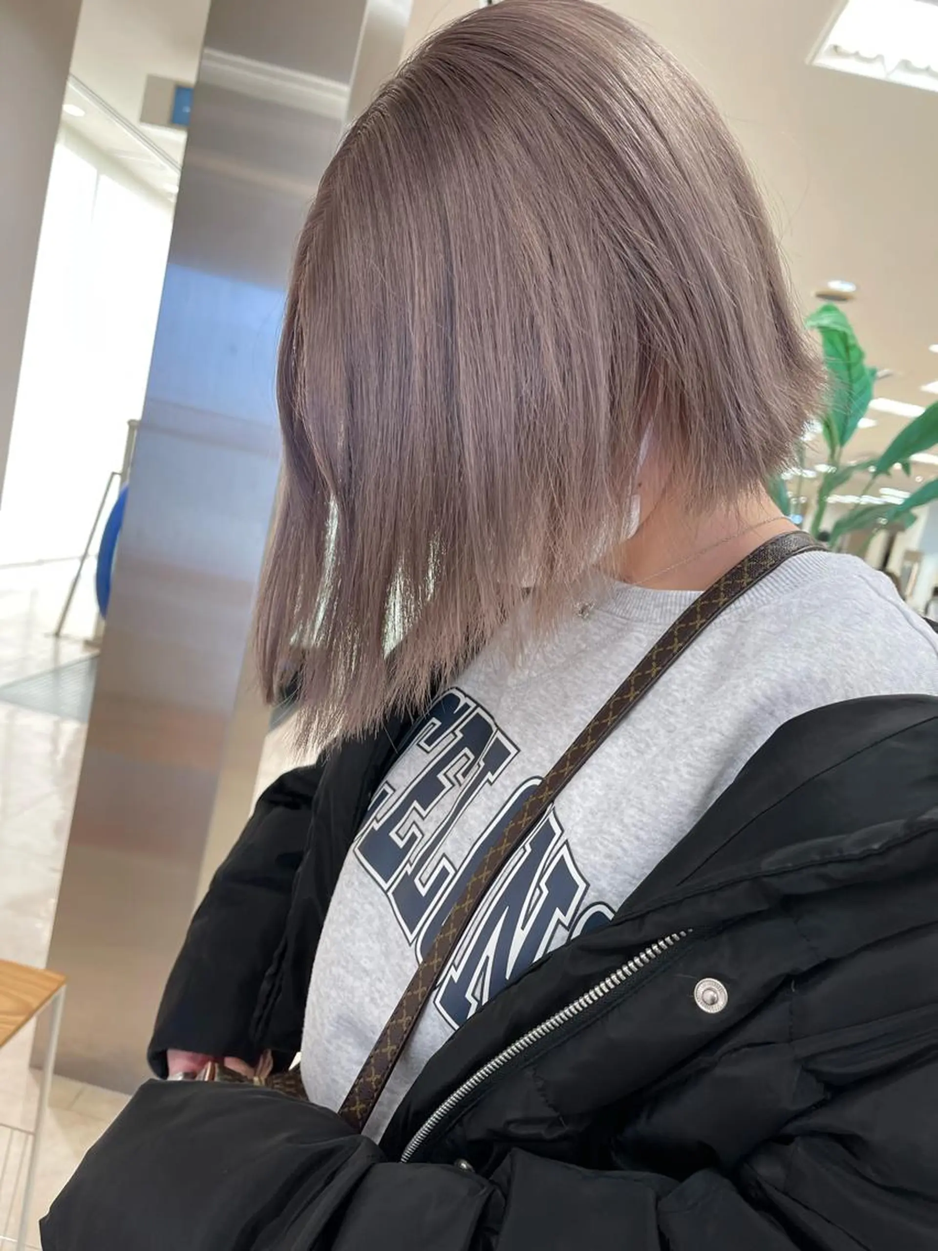 ショート カラー 🍀自然＆長持ち♪ 縮毛矯正の匠✨️のヘアスタイル