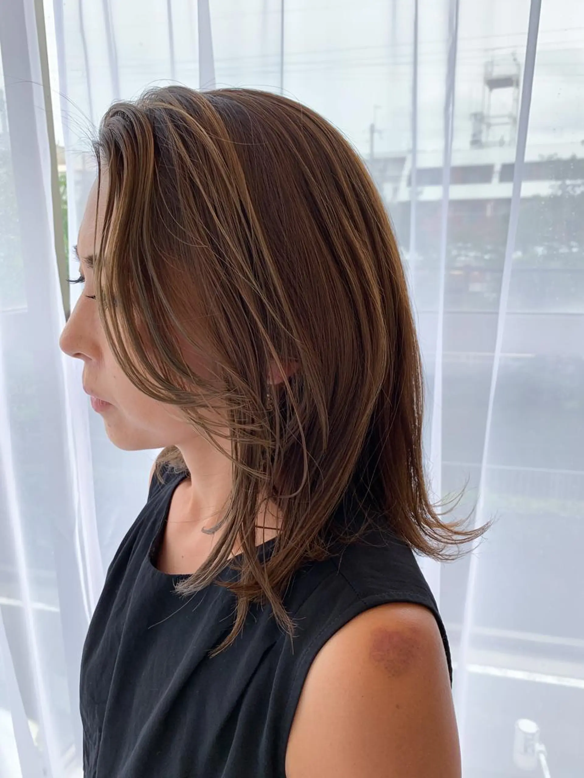 ミディアム カラー ミディアムパーマ アッシュ ブリーチ ケアブリーチ 透明感カラー モリシュンスケ /レイヤー/髪質改善のヘアスタイル