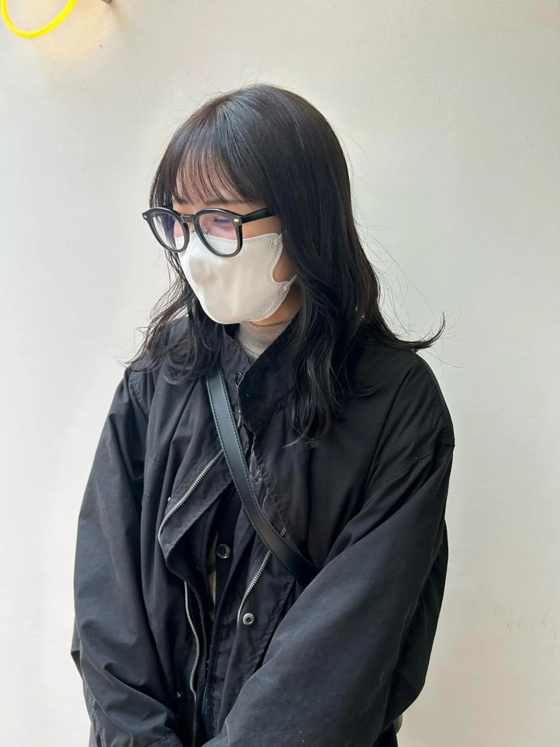 ミディアム カラー オリーブ/アッシュ やわらか透明感カラーのヘアスタイル