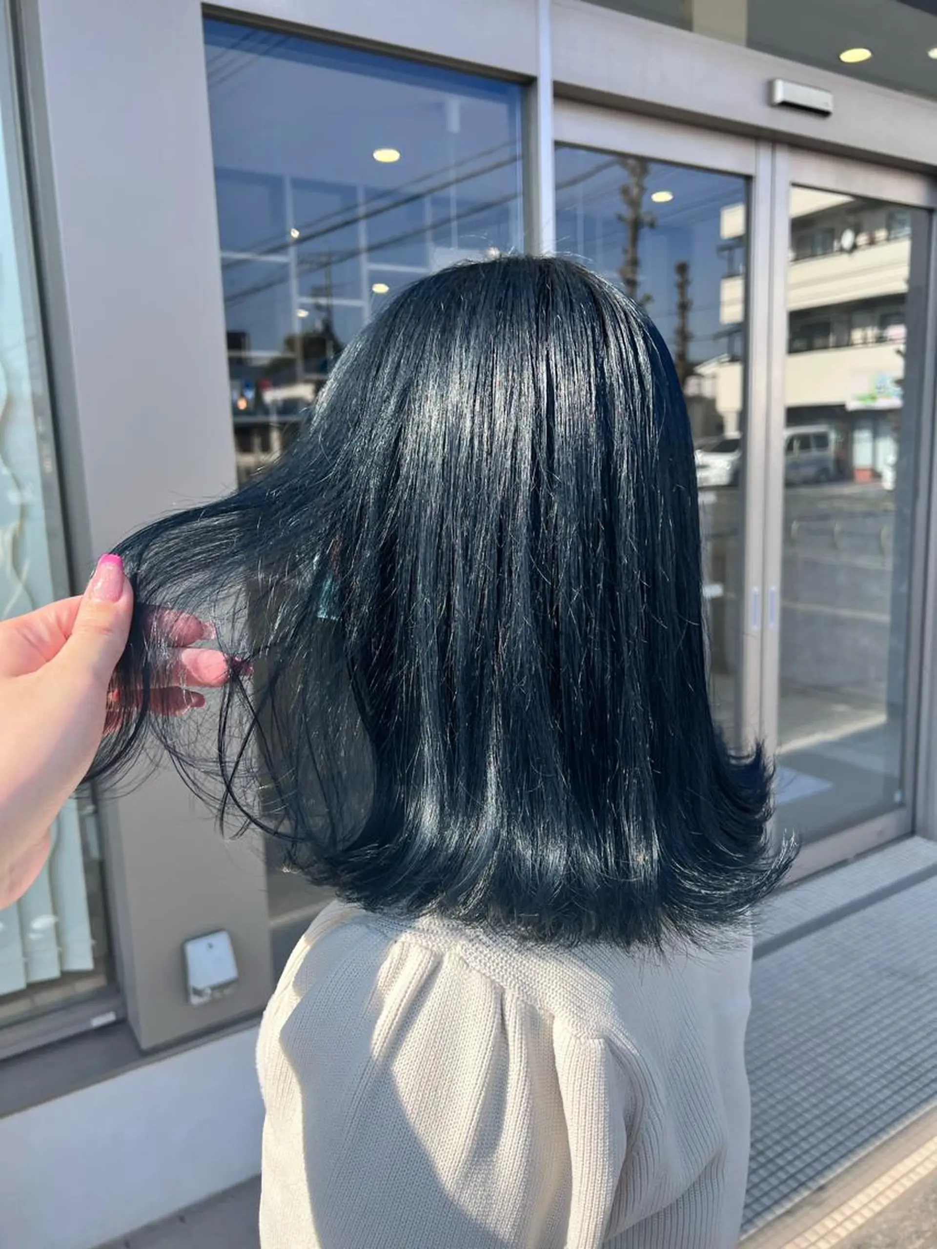 ミディアム 中嶋 彩乃のヘアスタイル