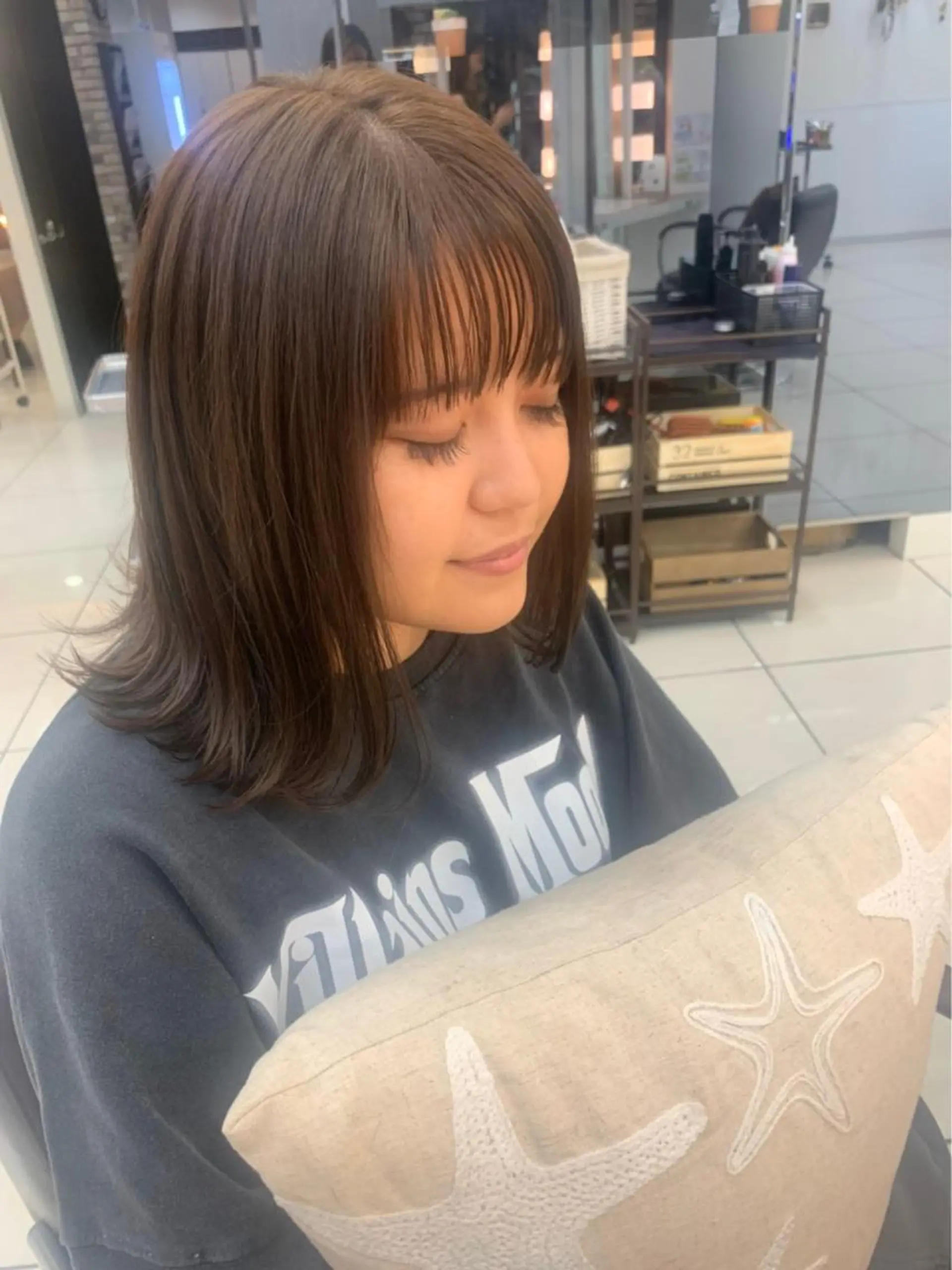 ミディアム カット ヘアカラー トリートメント ママ美容師まつげ 🤍まき🤍のマツエク・マツパデザイン