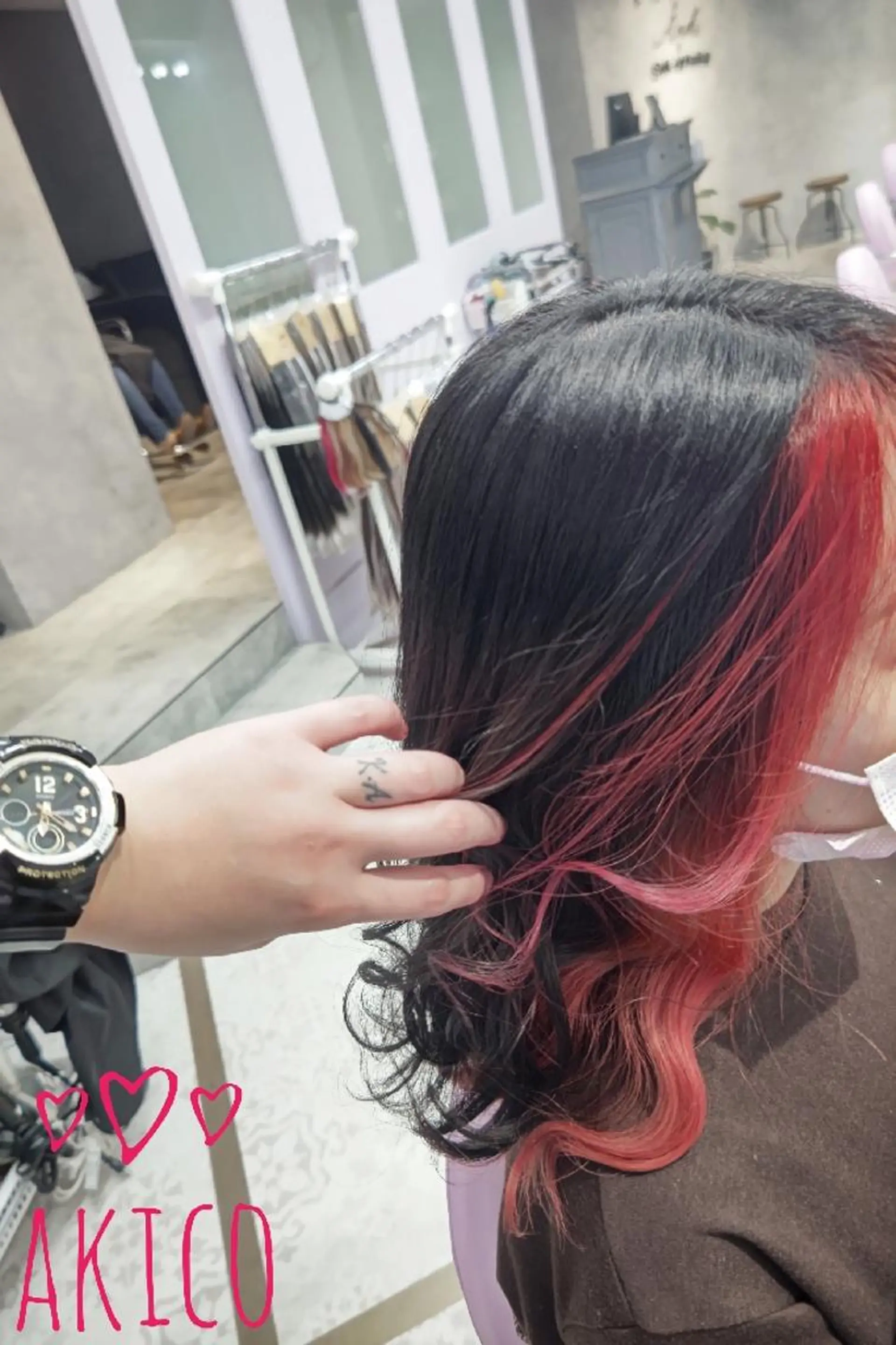 セミロング カラー ミストバング 黒髪 ブルーカラー ブルーブラック  フェイスフレーミング LUXBE GALLERY なんば駅前店所属・ラックスビーギャラリ ー AKICOのヘアスタイル