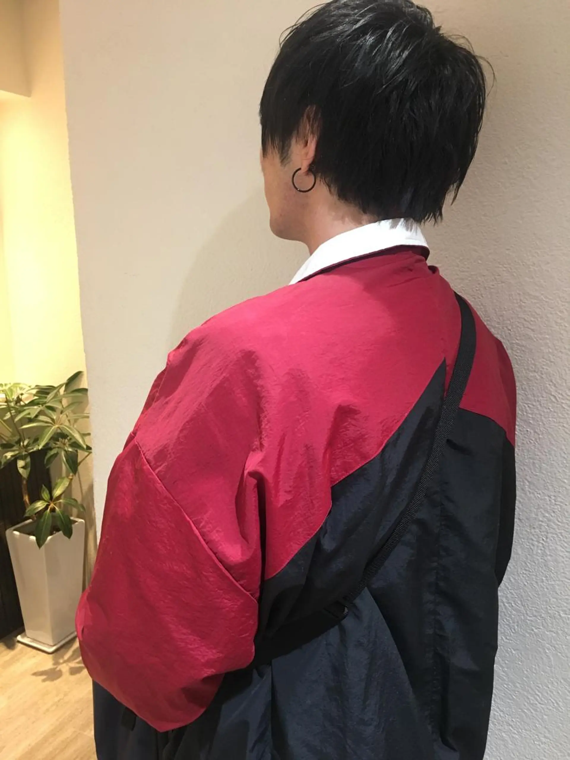 ショート カラー メンズ ウルフカット／吉村 桃子のヘアスタイル