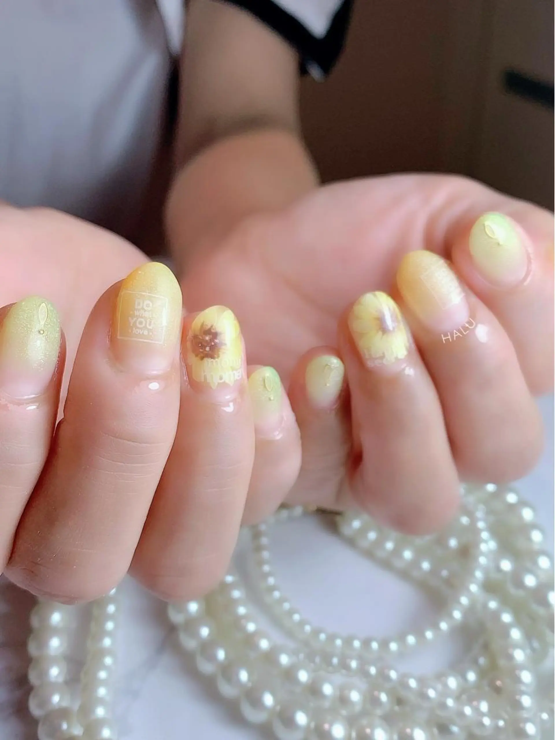 ネイル グラデーション HALU ハルのネイルデザイン