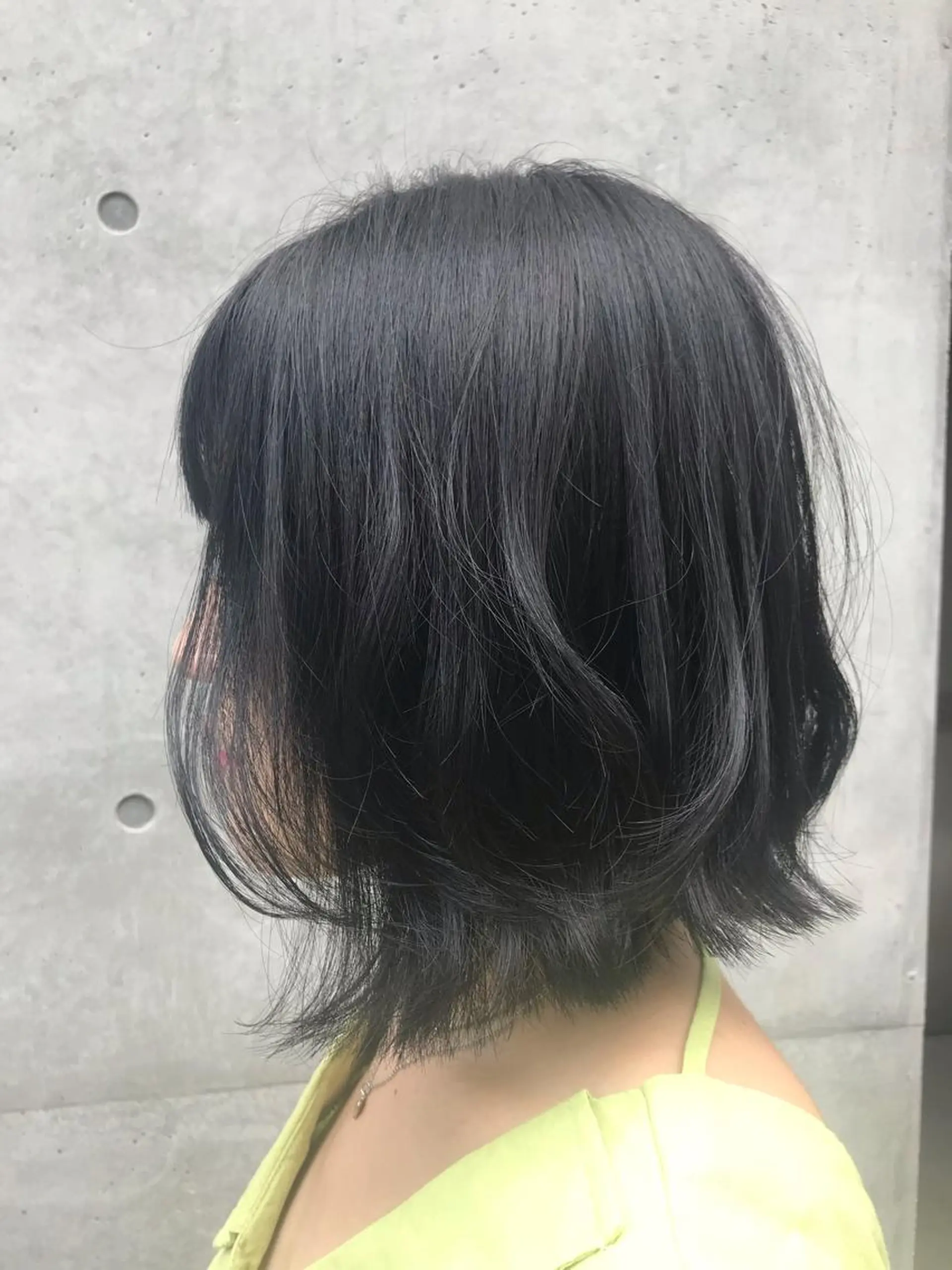 ミディアム カラー ネイビーカラー BEBE所属・ご新規様限定 透明感カラーKANAのヘアスタイル