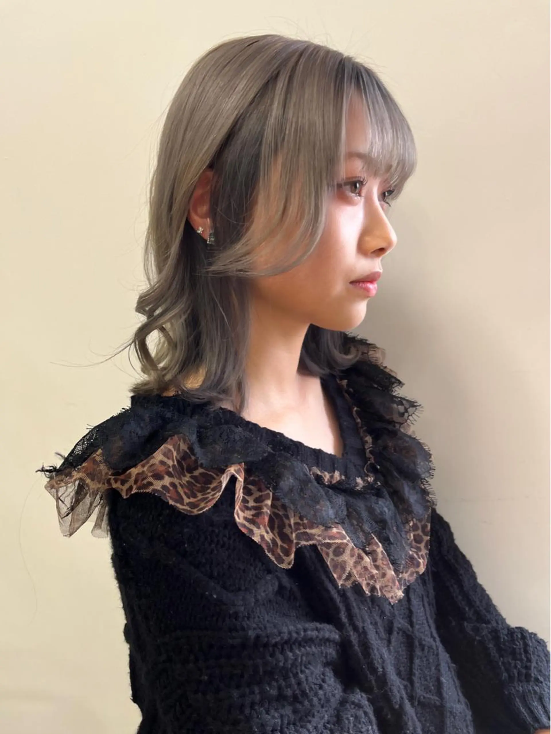 セミロング カラー デザインカラー インナーカラー Natural KeEのヘアスタイル
