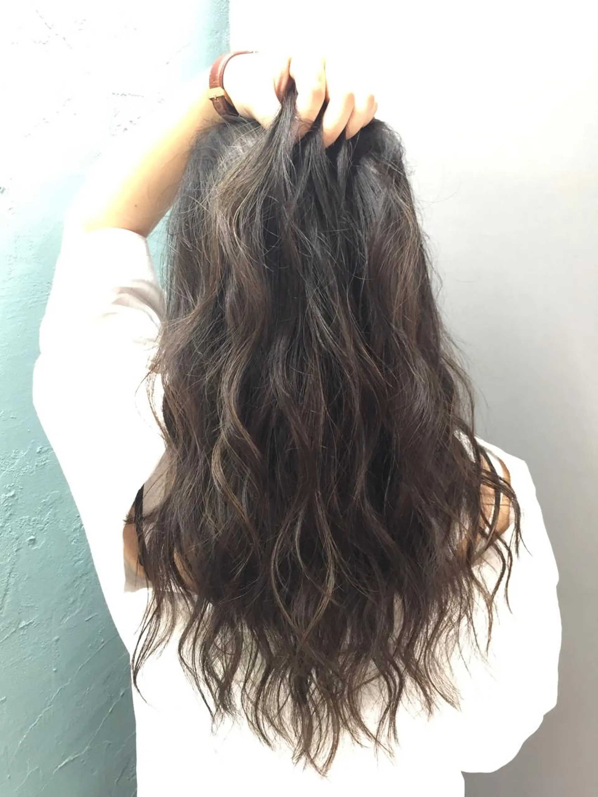 ロング カラー パーマ ヘアアレンジ ハイライトカラー 外国人風カラー ハイライト 枝毛カット＆髪質改善 満足NO.1岡しゃんのヘアスタイル