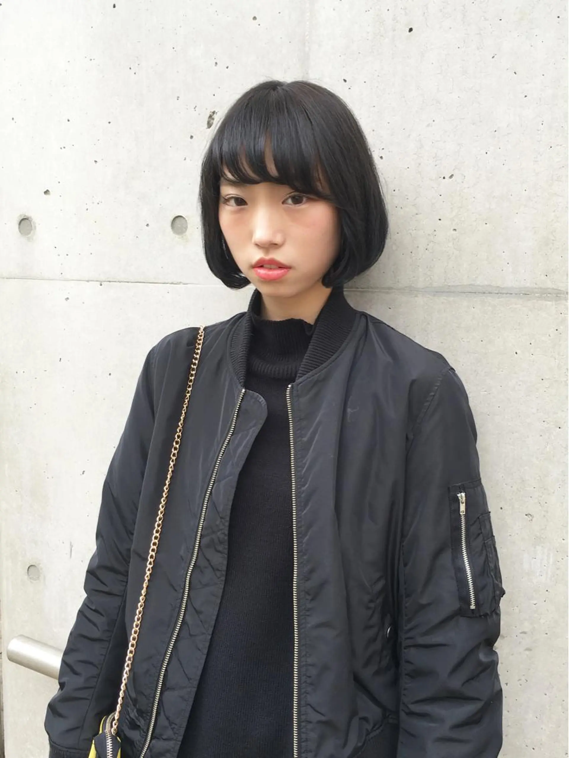 ミディアム カラー ブルーカラー シルバー LUCK本厚木 浦住 貴大のヘアスタイル