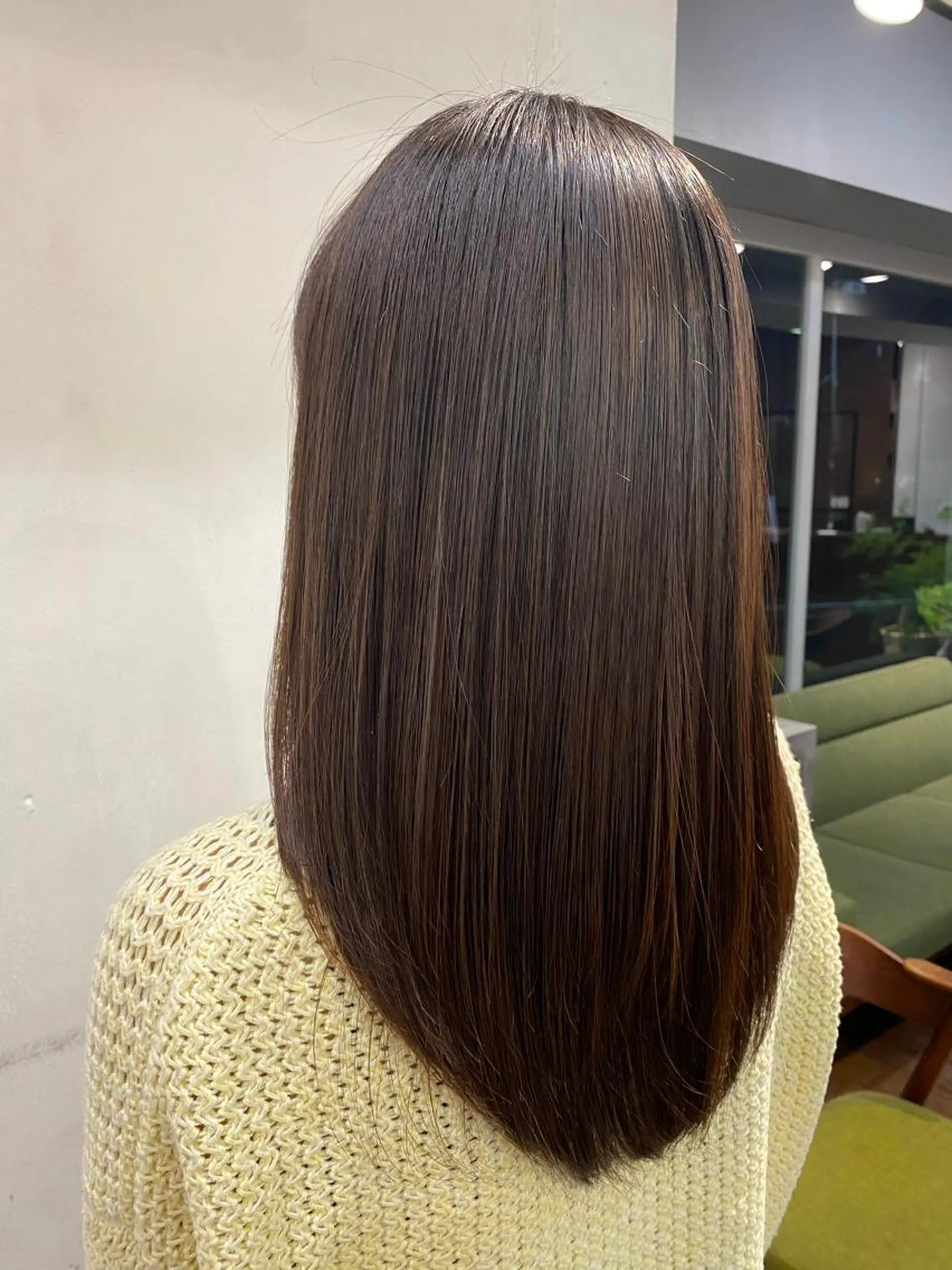 セミロング ink Runaのヘアスタイル