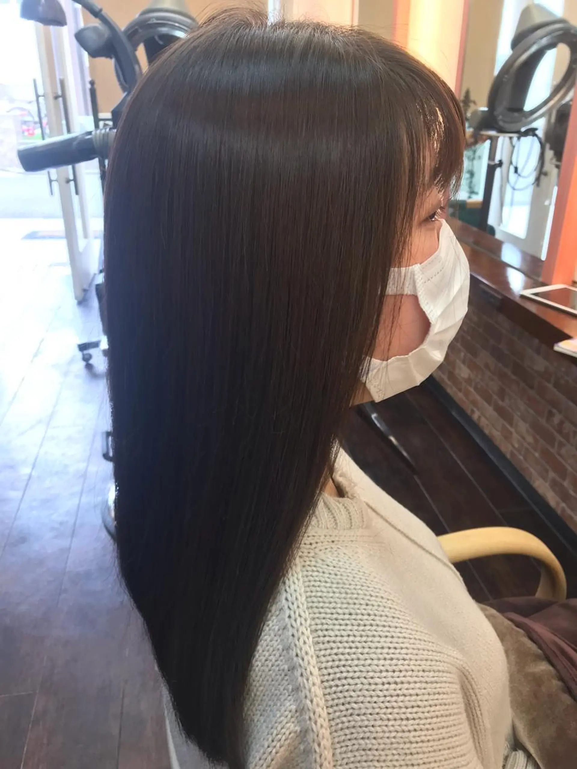 セミロング カラー 桧山 真のヘアスタイル