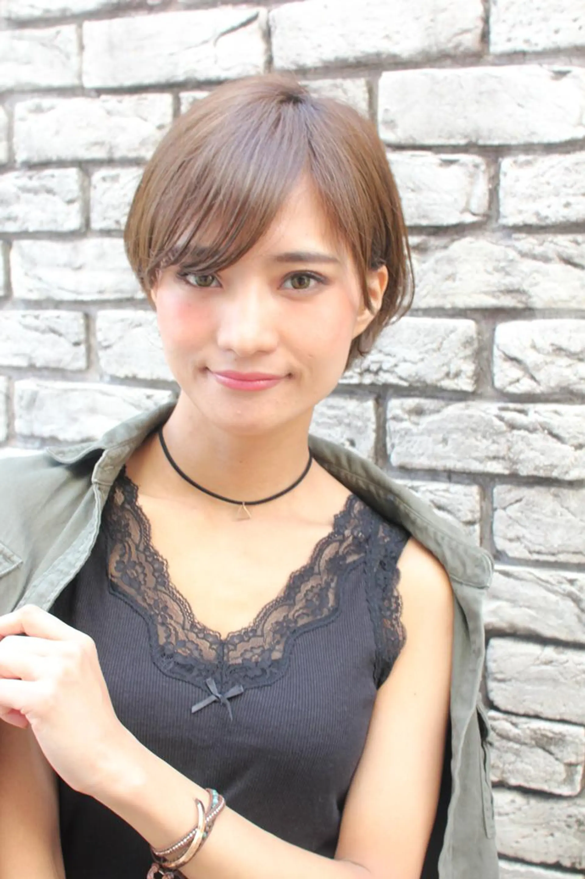 ショート カラー 羽田 ひろむのヘアスタイル