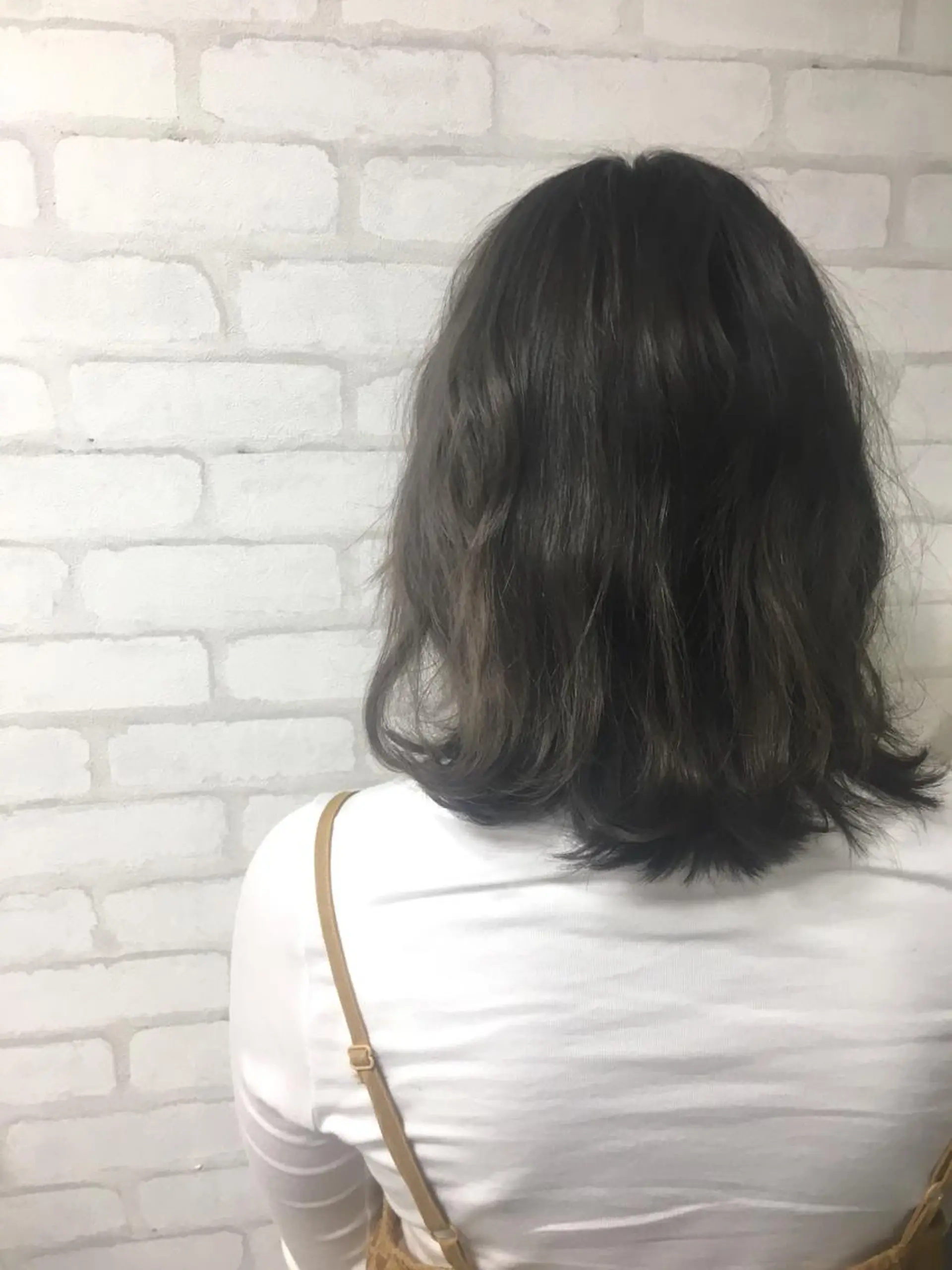 セミロング brace 立花のヘアスタイル