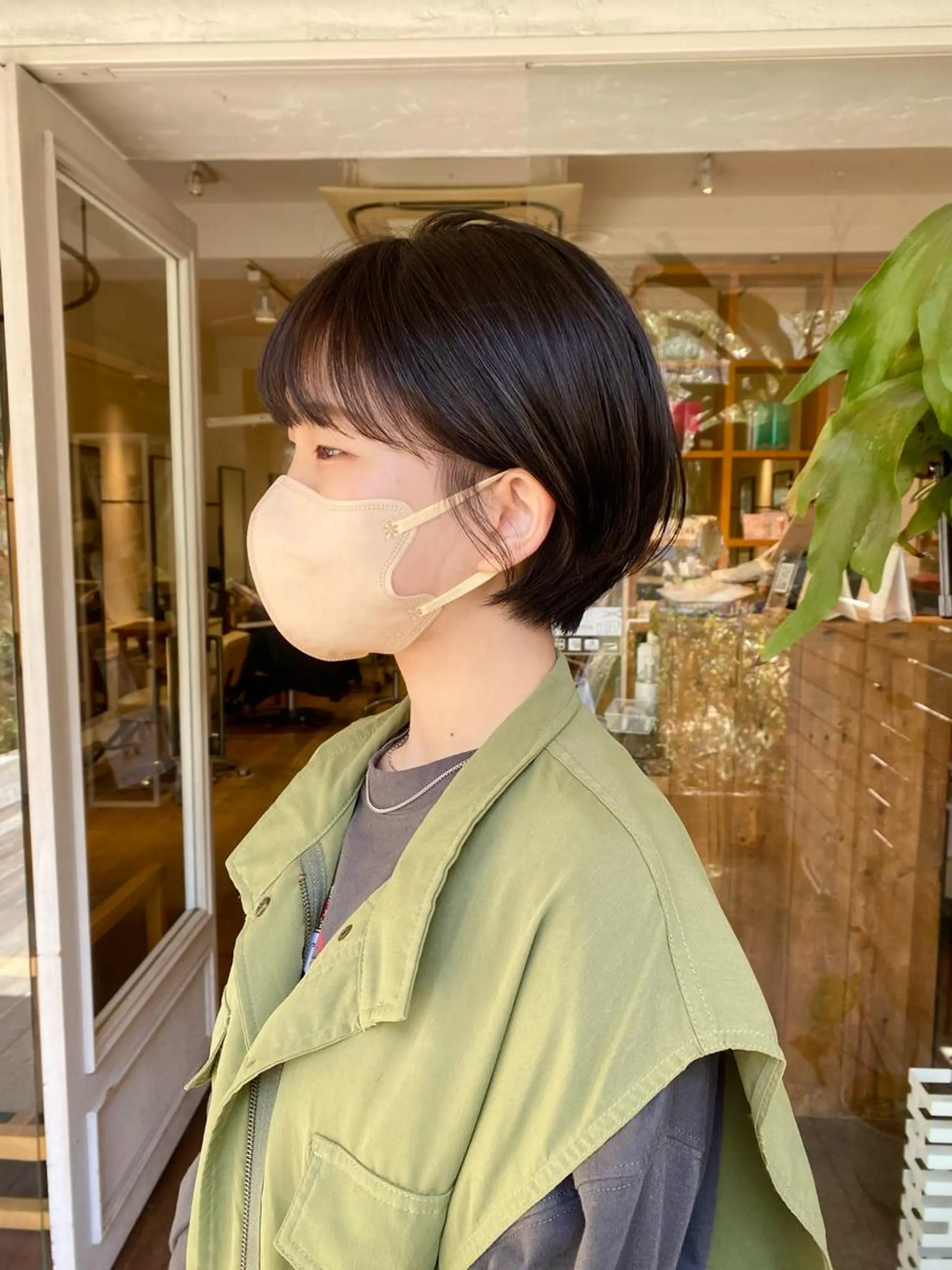 ショート カラー カット ヘアカラー トリートメント BELLA阿部野 TOMOMIのヘアスタイル