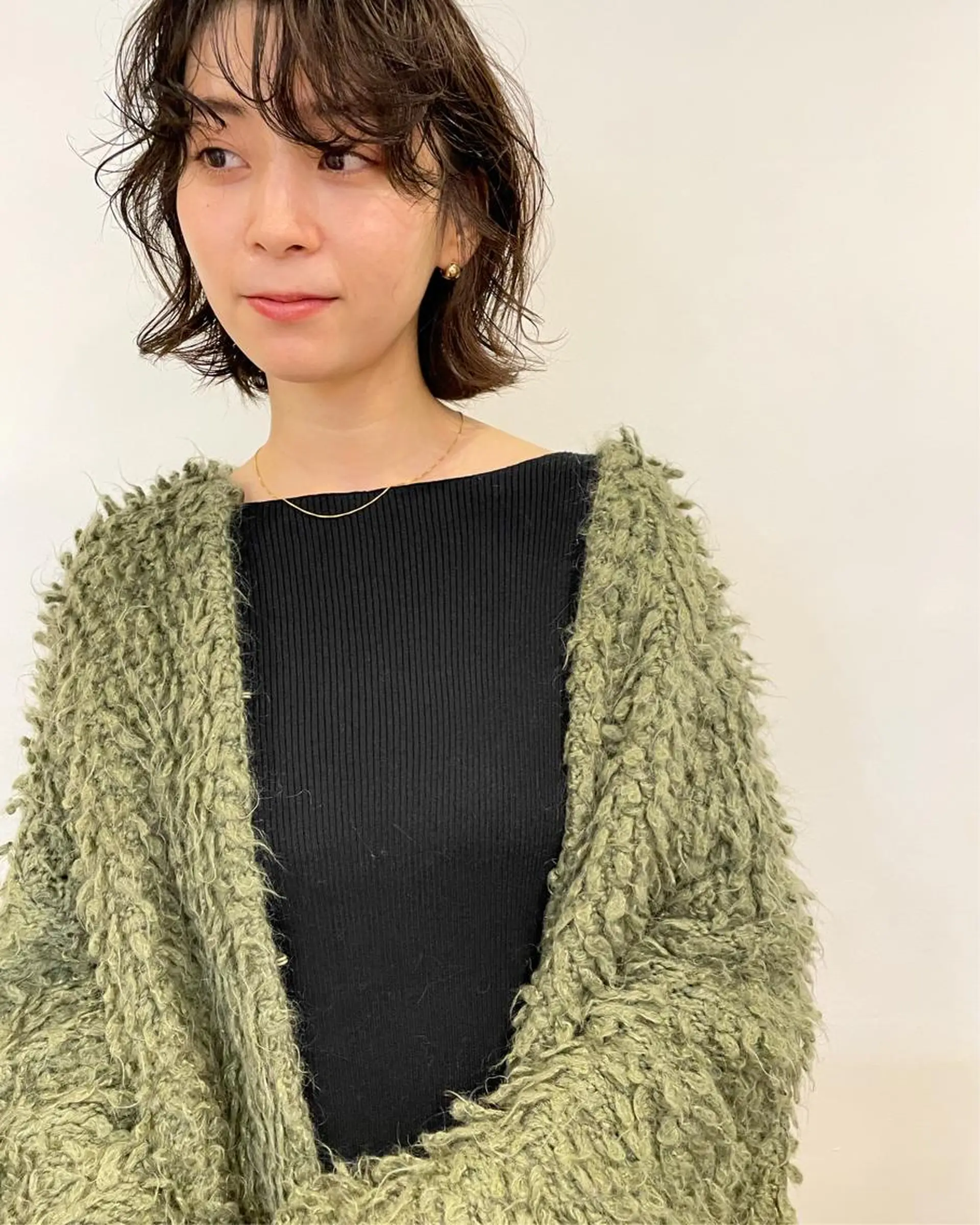 ミディアム カラー パーマ 佐藤 永夏のヘアスタイル