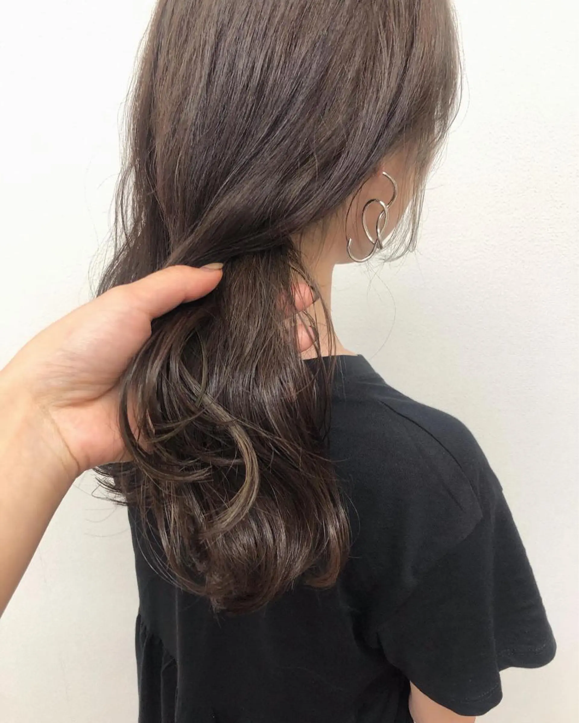 ロング カラー ヘアアレンジ アッシュ ベージュカラー インナーカラー オリーブベージュ カット ヘアカラー トリートメント 酸性縮毛矯正🧴韓国 レイヤー/髪質改善のヘアスタイル