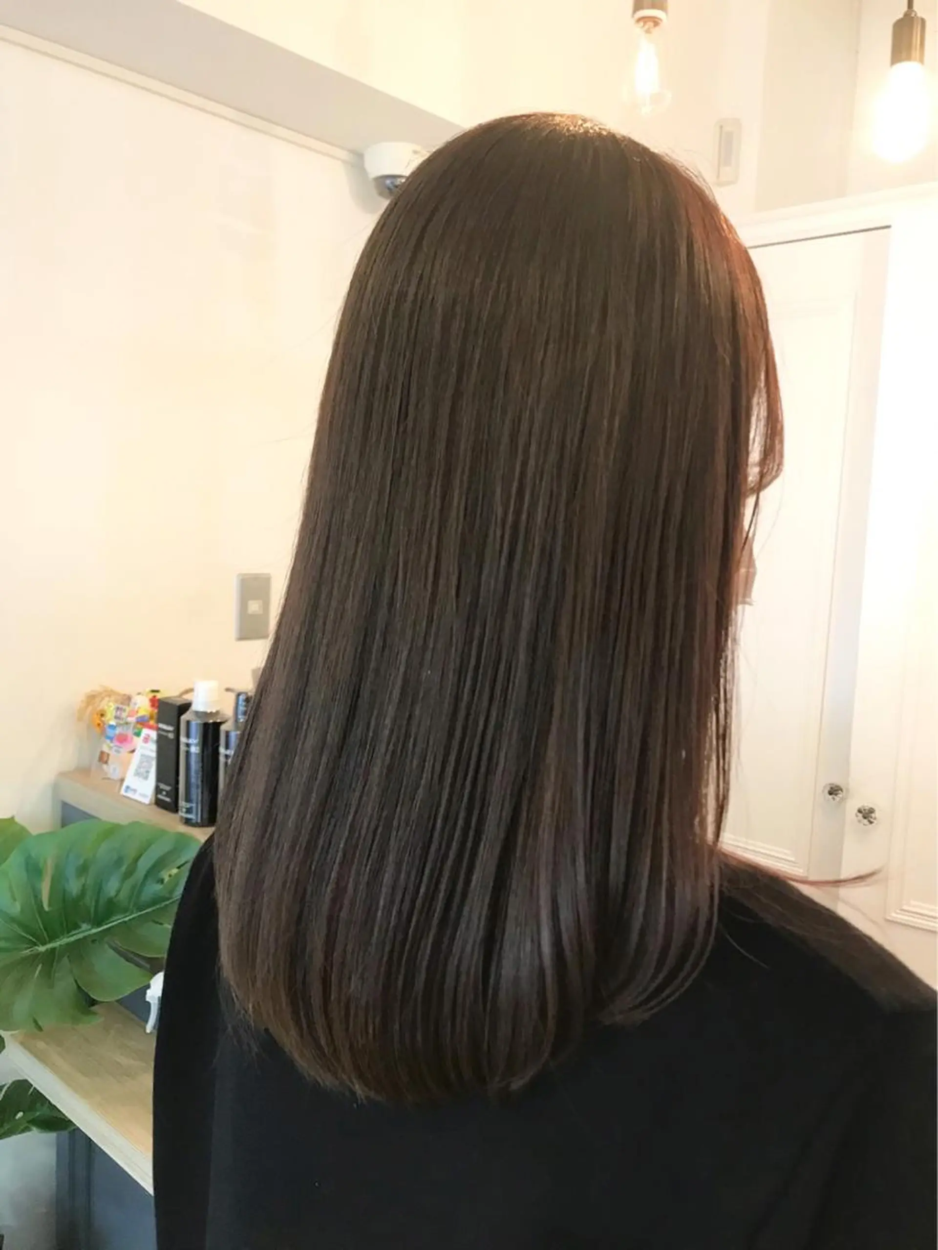 セミロング メンズカット/透明感 カラー/河端悠花のヘアスタイル