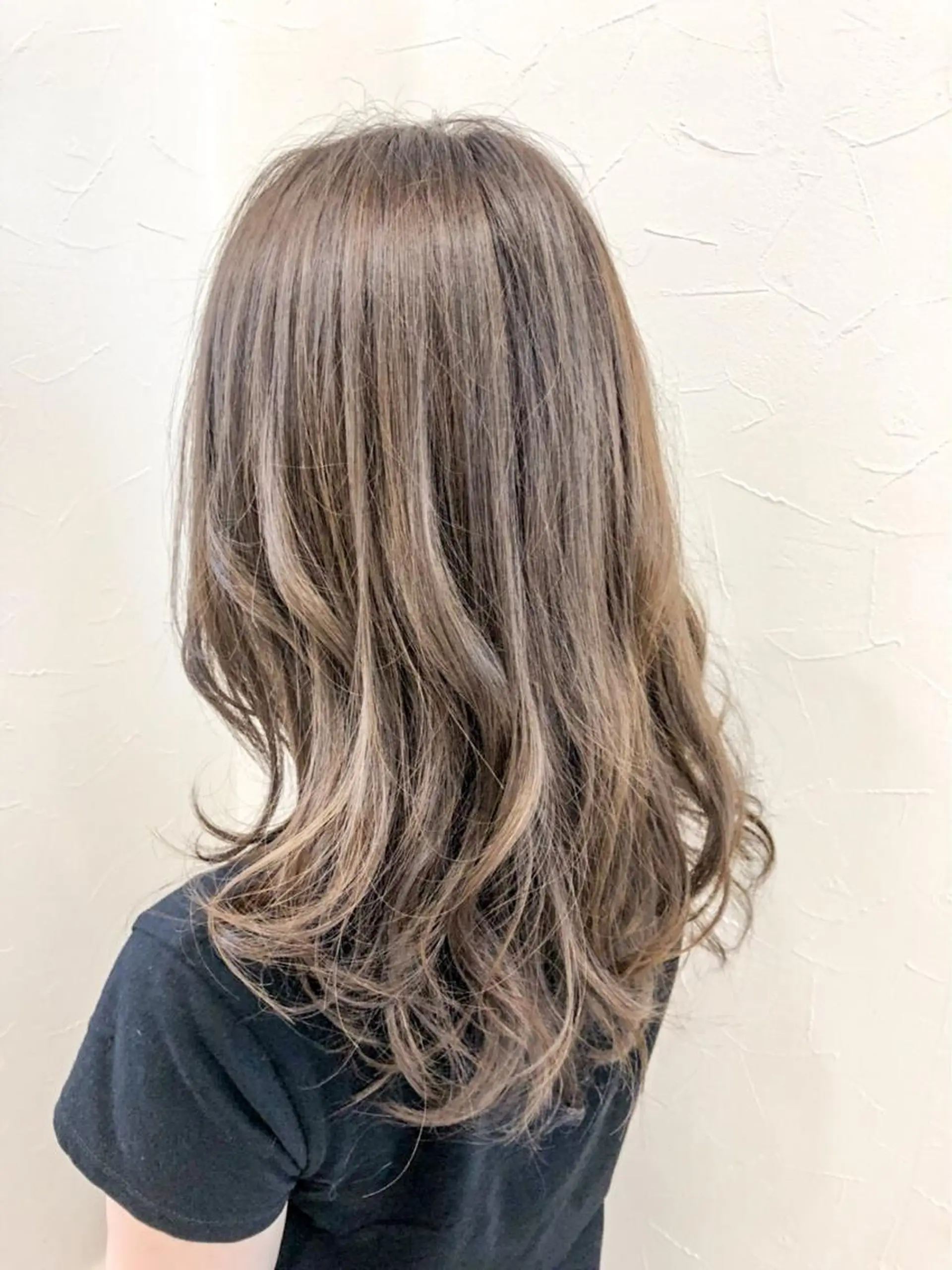 カラー ハイトーンカラー MERu所属・MERu/高橋裕之 /レイヤー/艶カラーのヘアスタイル