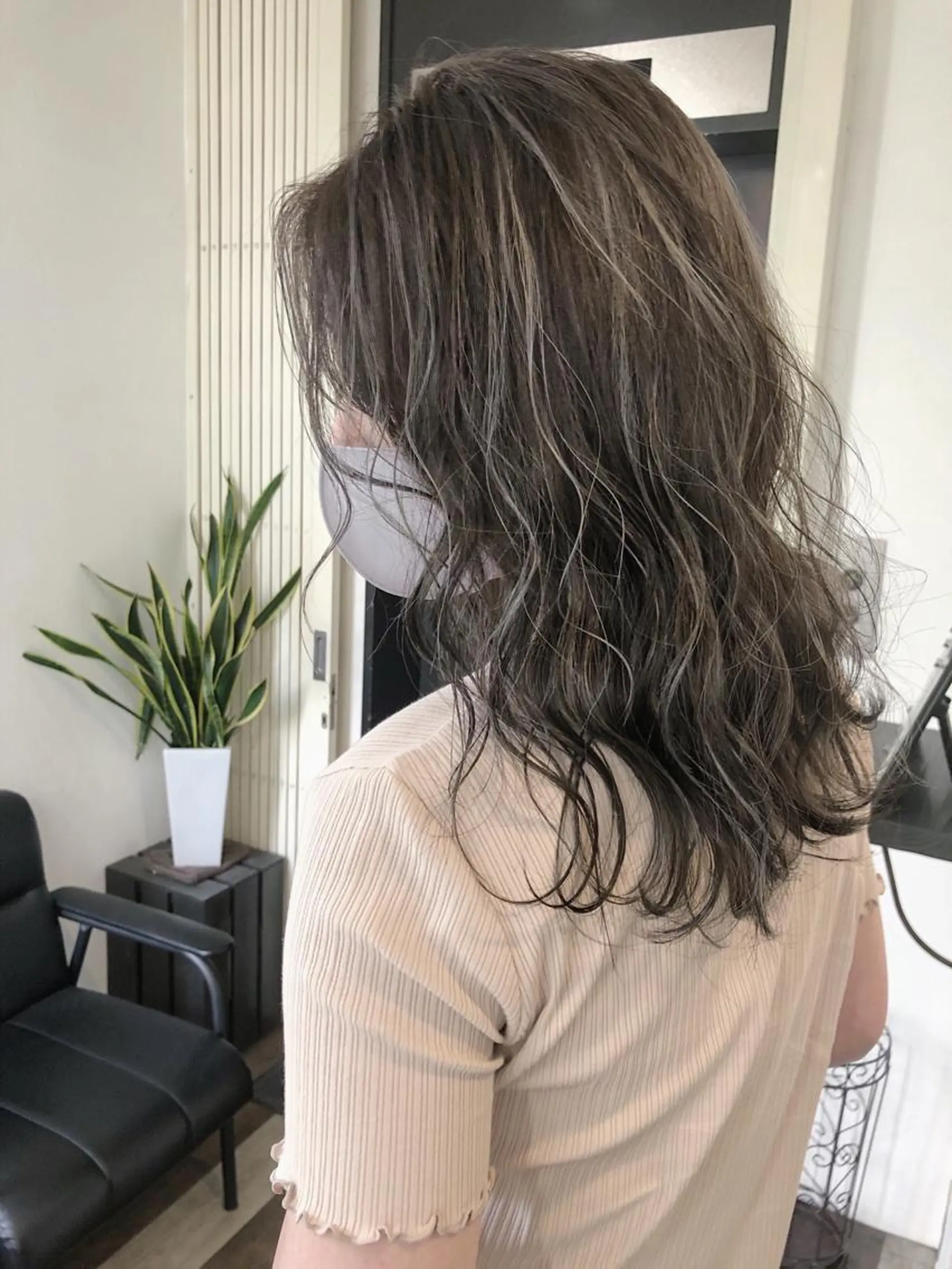 ミディアム カラー ハイライトカラー ハイライト ヘアカラー トリートメント GiseL天神カラー 髪質改善/ブリーチのヘアスタイル