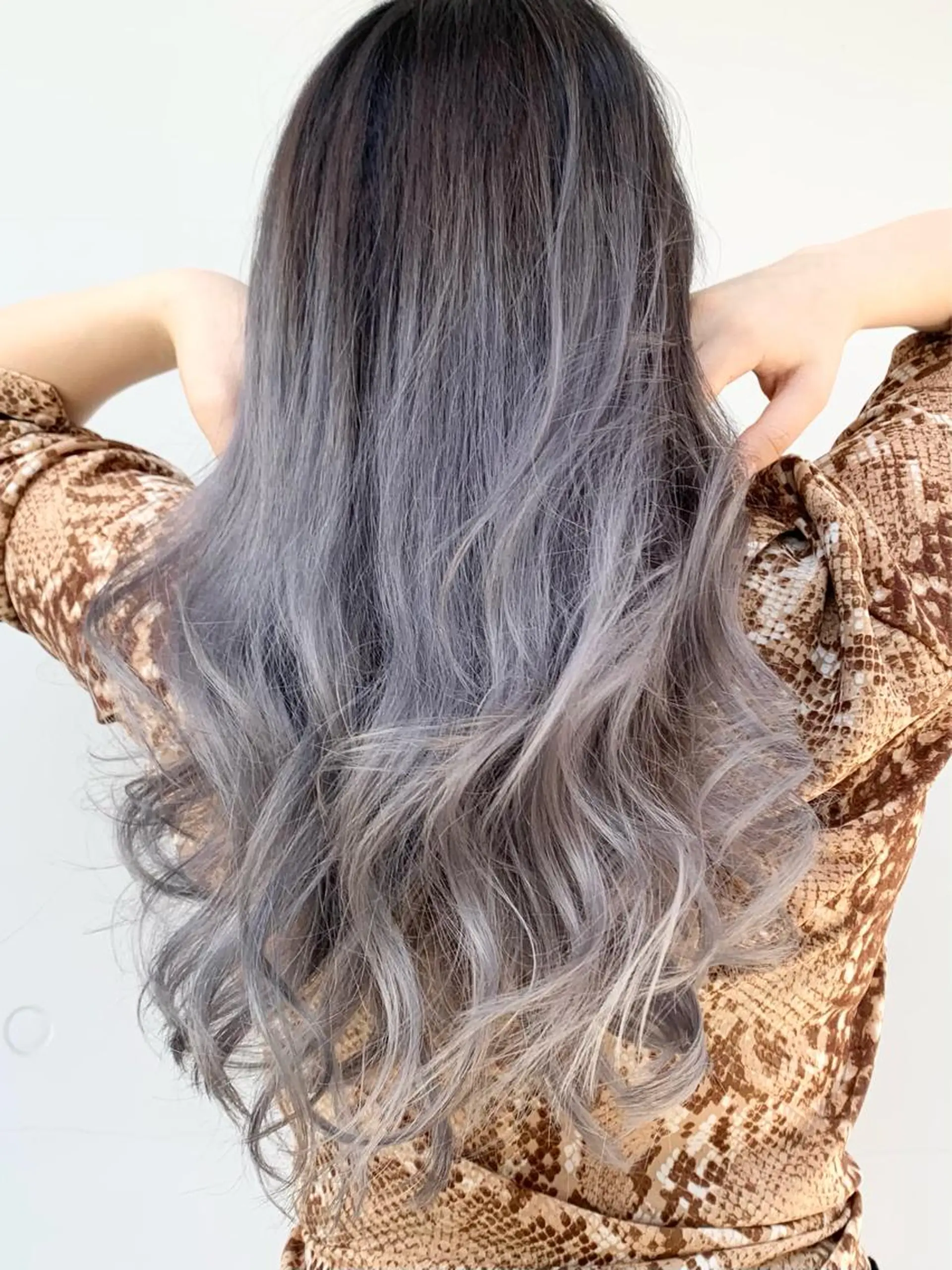 ロング もにか🌞原宿/渋谷 🌝ブリーチカラーのヘアスタイル