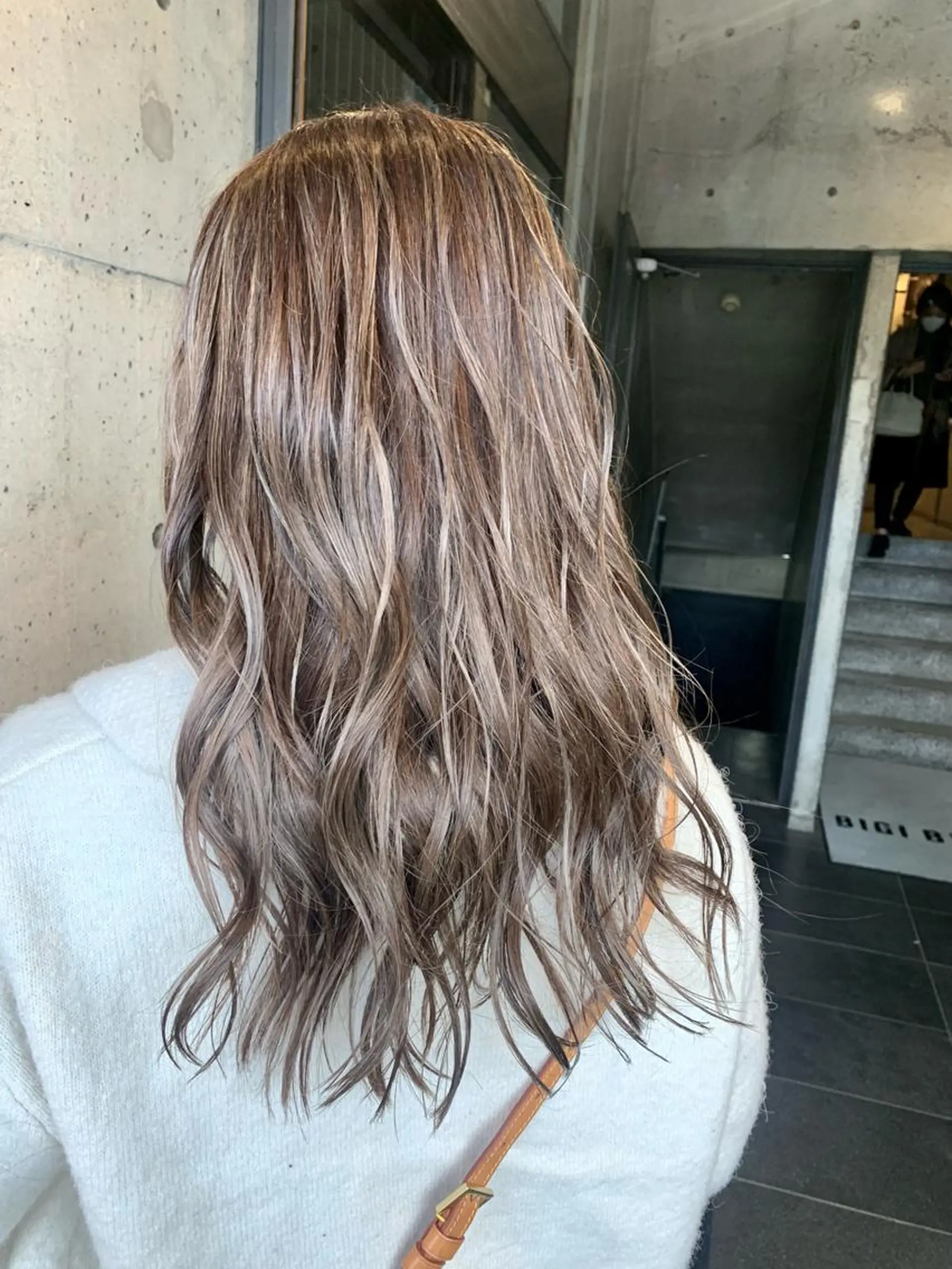 ロング カラー ヘアアレンジ バレイヤージュ ハイライトカラー ハイライト レイヤーカット ヘアカラー hiar make ROSEL所属・ROSEL末吉 海渡のヘアスタイル