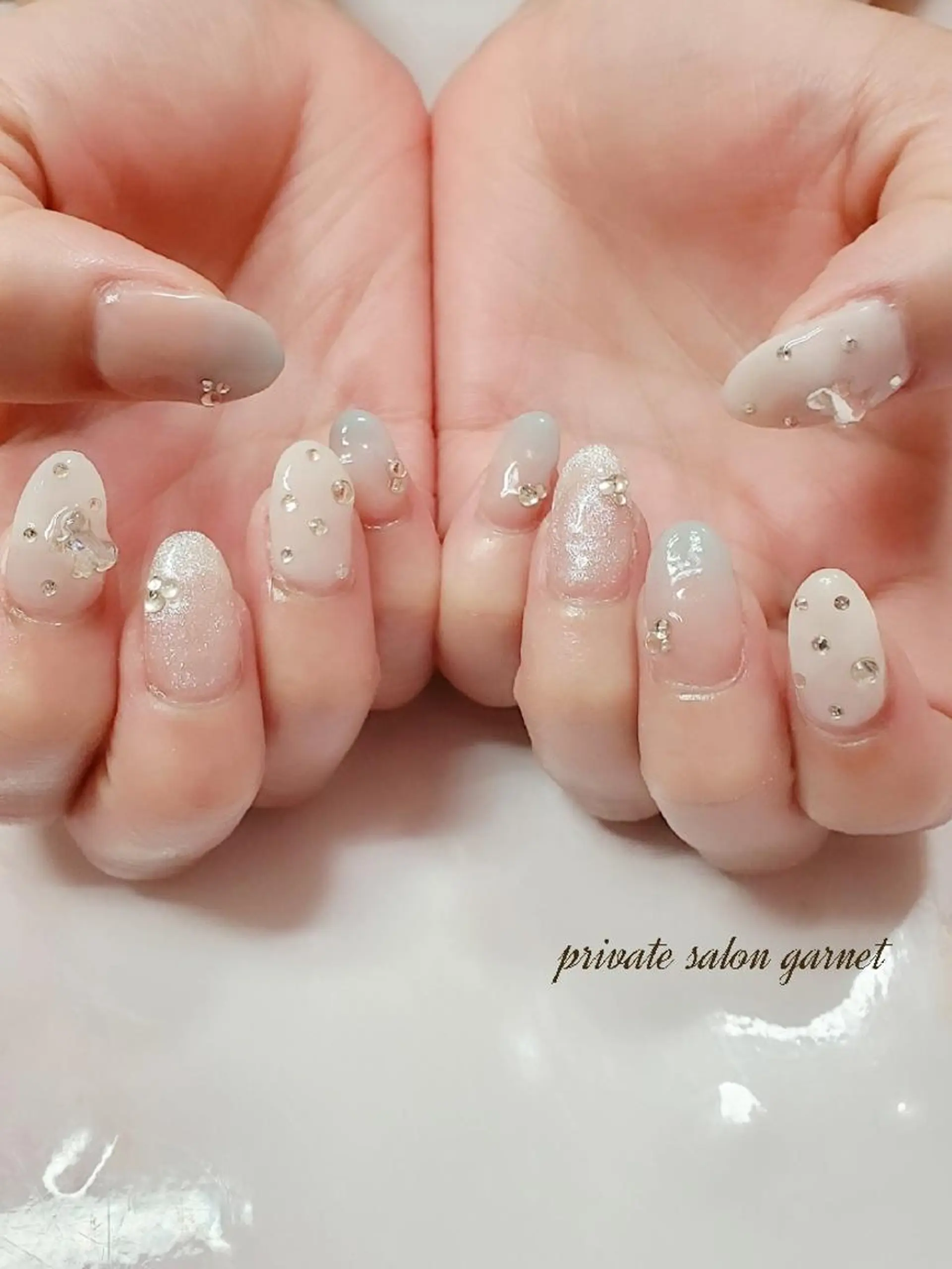 ネイル ガーリー ワンホンネイル Garnet nailのネイルデザイン