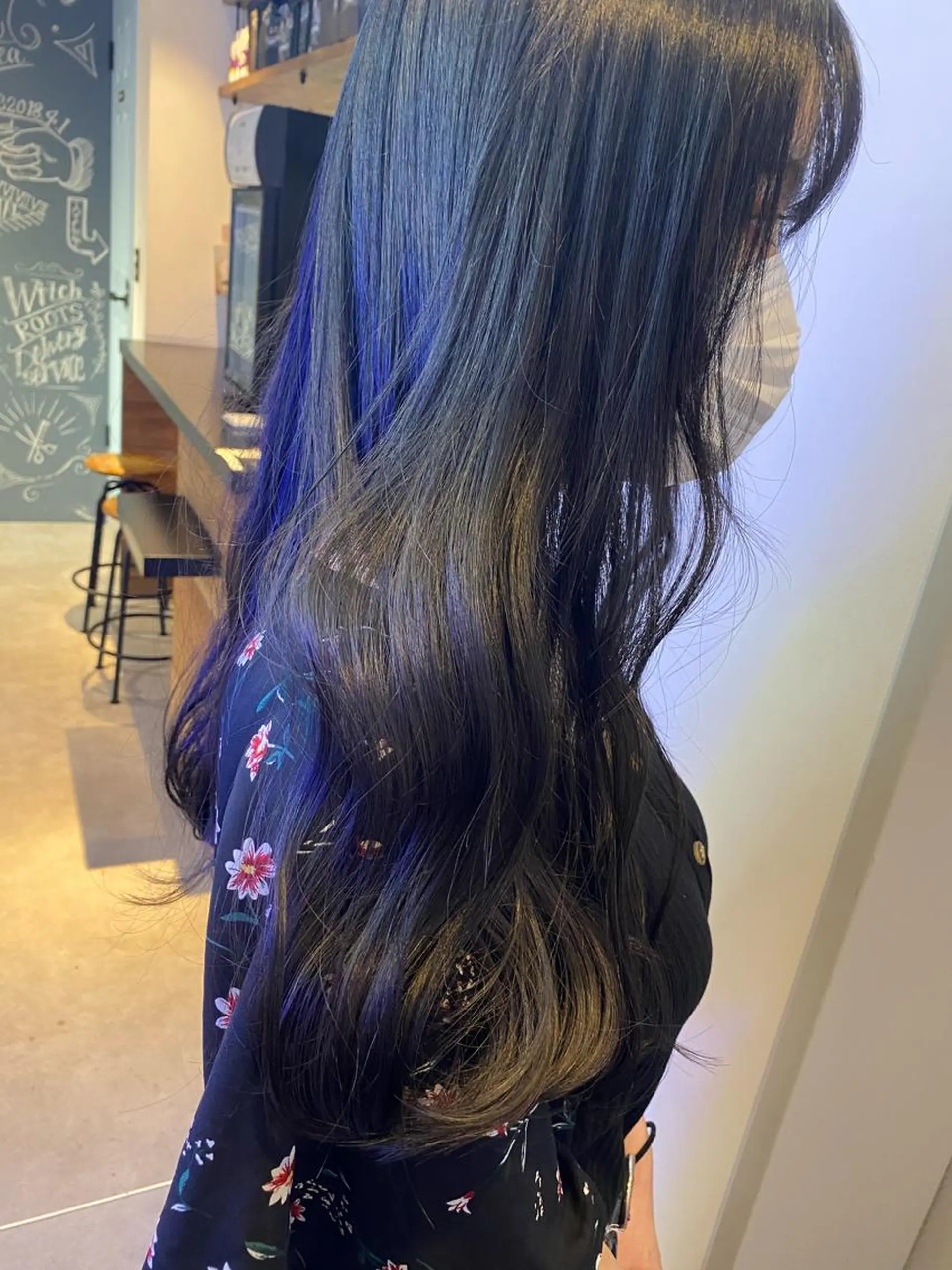 ロング カラー ダークグレー ダークグレージュ グレージュ カット ヘアカラー トリートメント scene.池袋所属・scene. haraのヘアスタイル