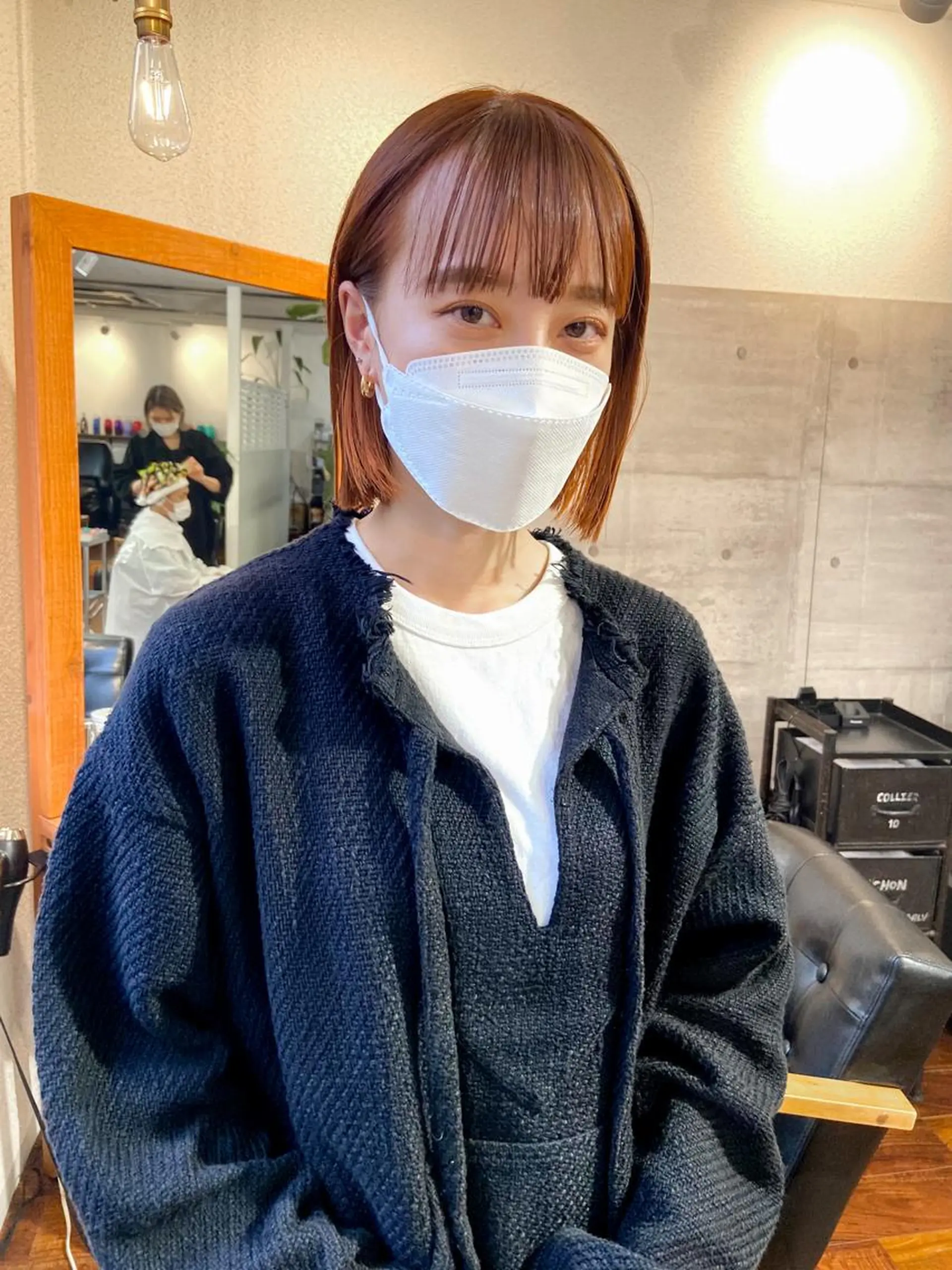 ミディアム カット ヘアカラー 岡本康平/ボブ /ブリーチ/レイヤーのヘアスタイル