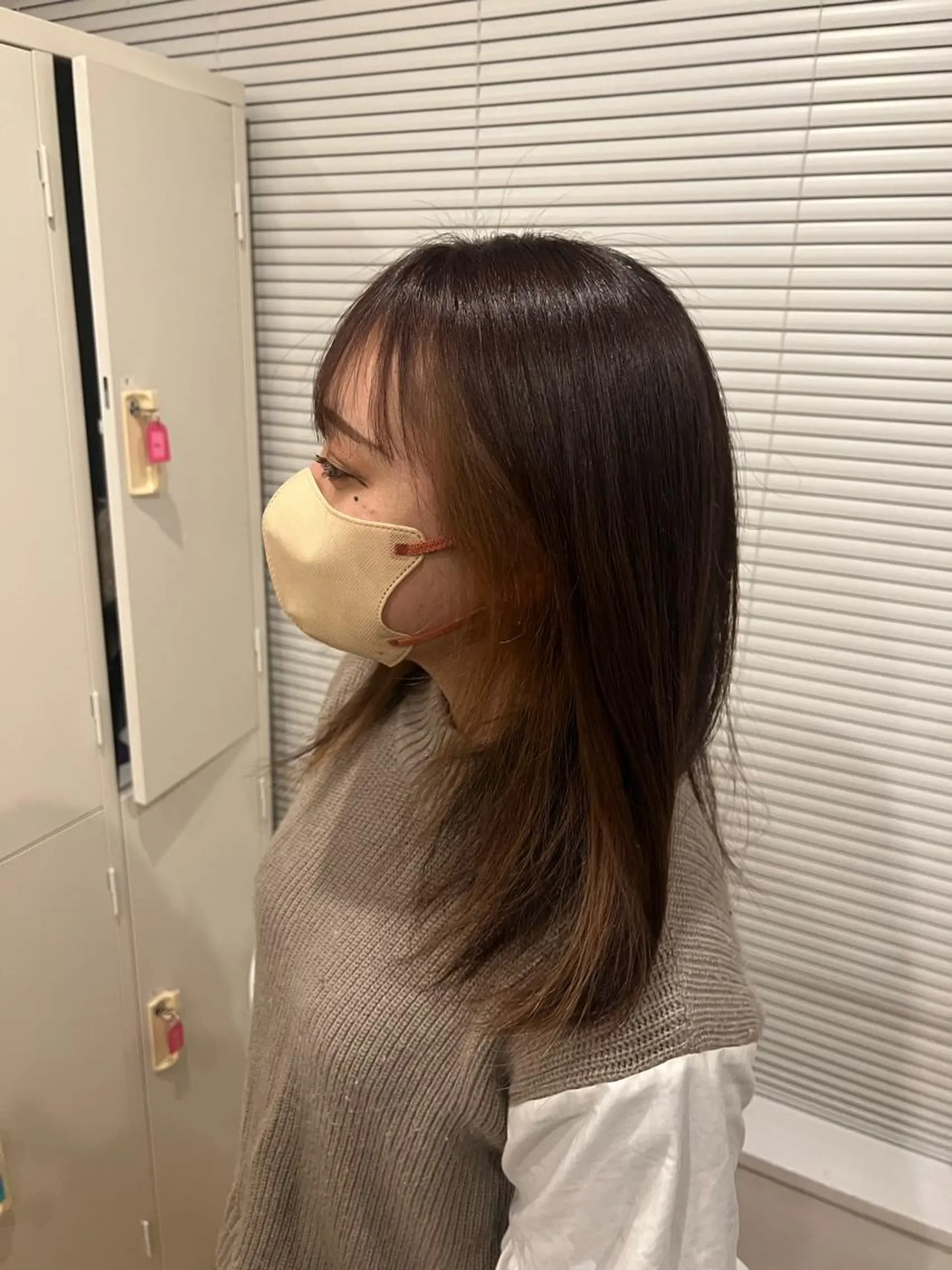 カラー インナーカラー 藤原 智恵のヘアスタイル