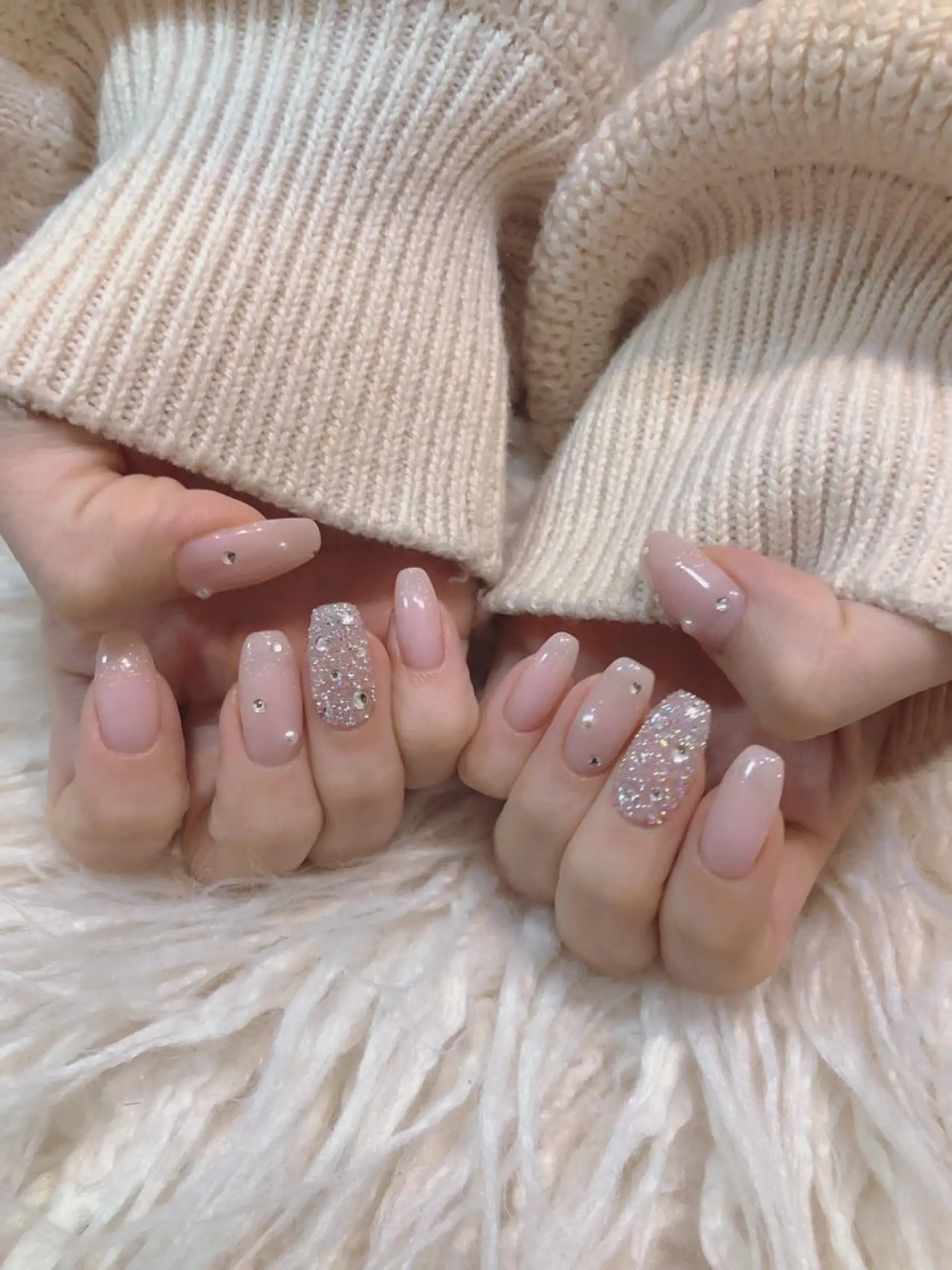 ロング ネイル キラキラネイル ハンドネイル T. Kasumiのネイルデザイン