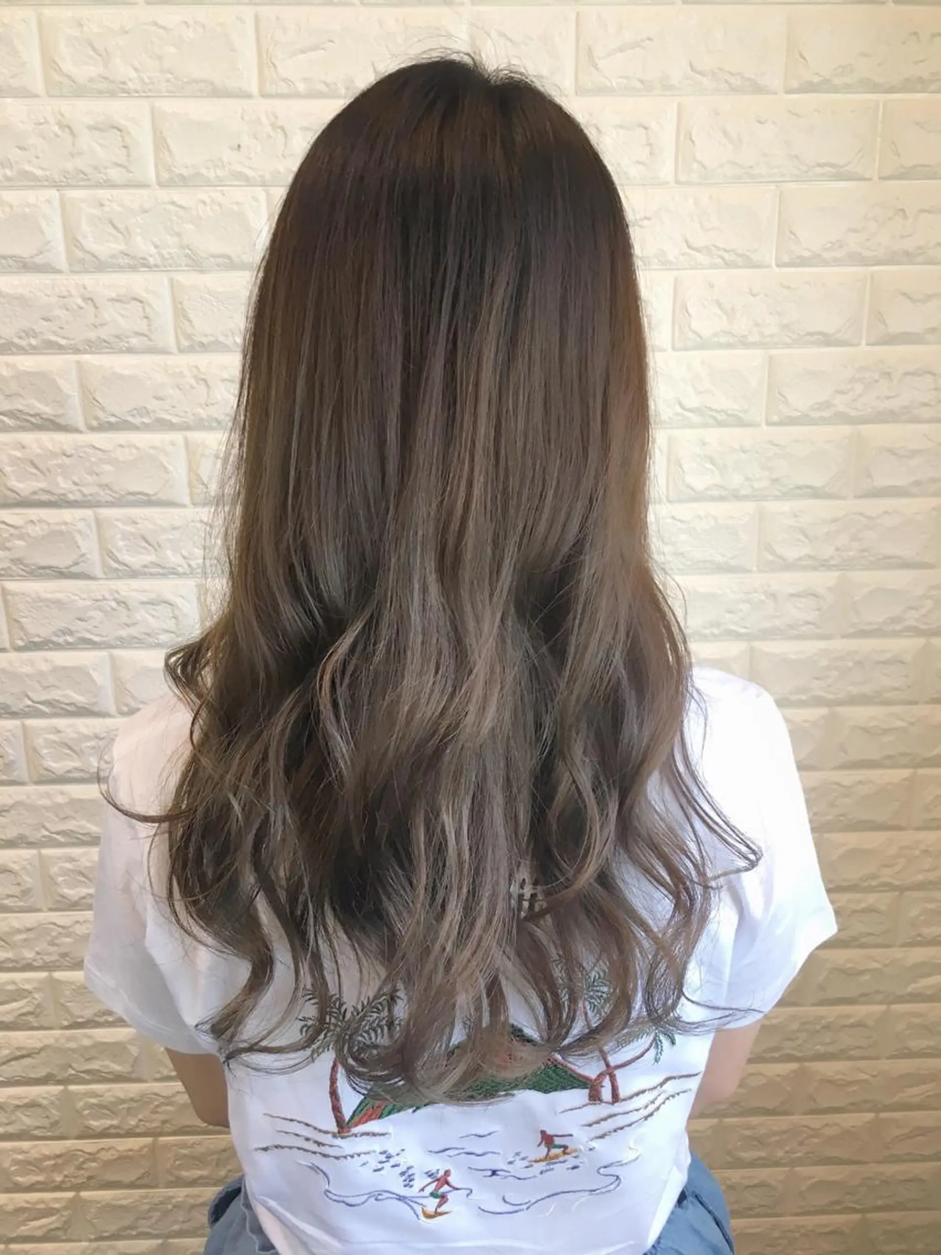 ロング カラー ヘアアレンジ ベージュカラー 🌿‬ ܸAir 透明感🌱西村知佳のヘアスタイル